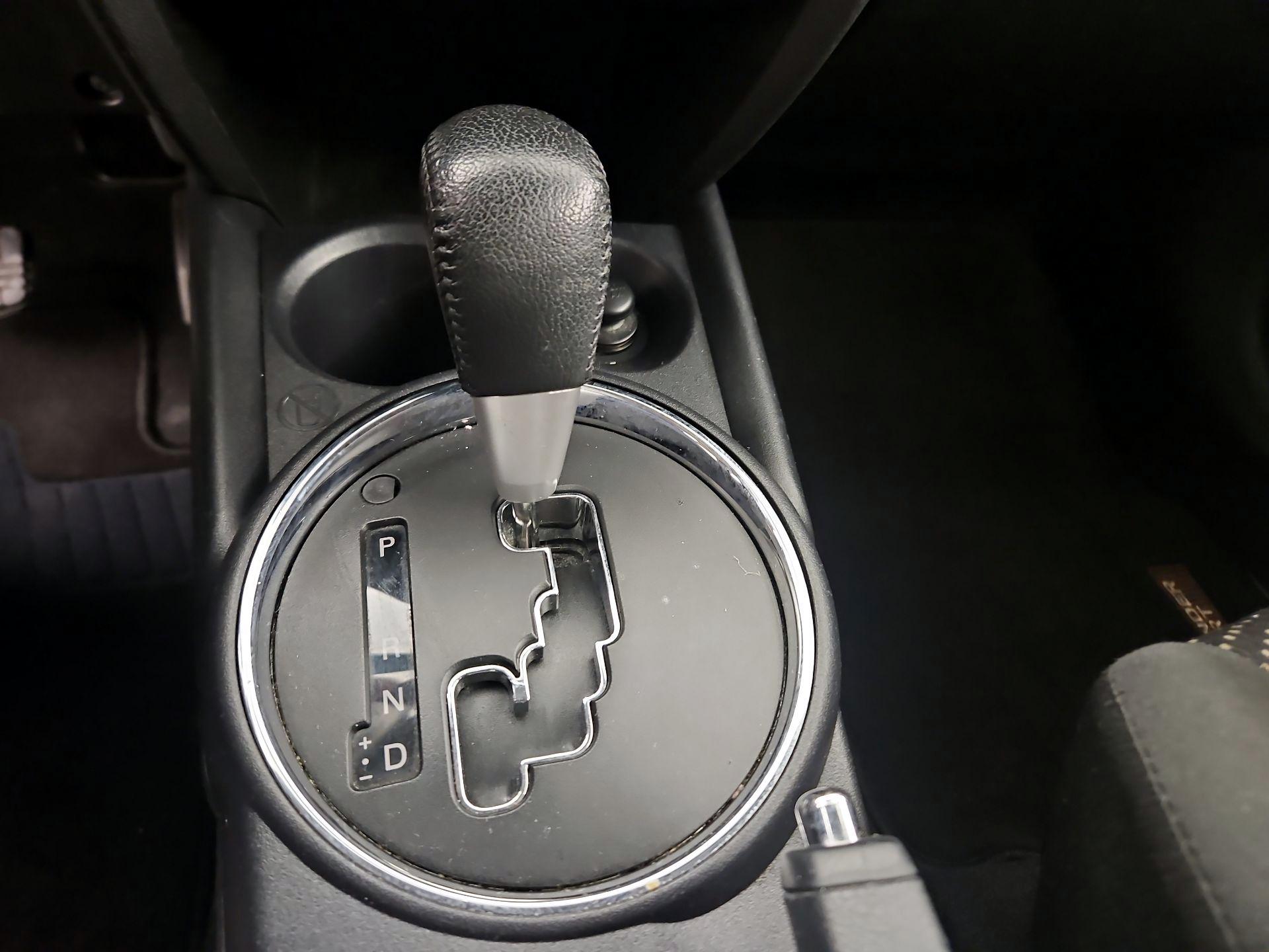 Thumbnail: 2016 Mitsubishi Outlander Sport - 16