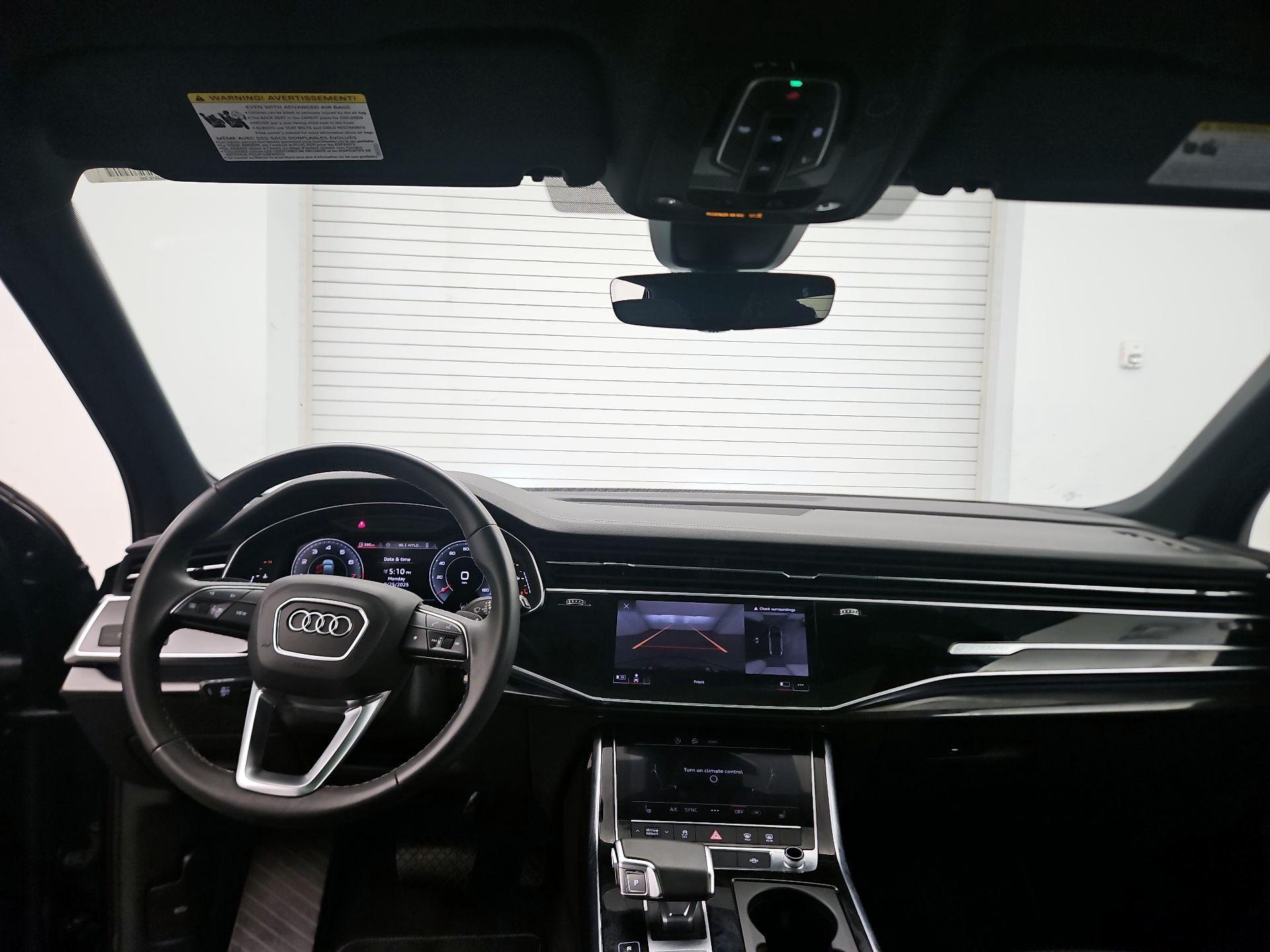 Thumbnail: 2025 Audi Q7 - 9