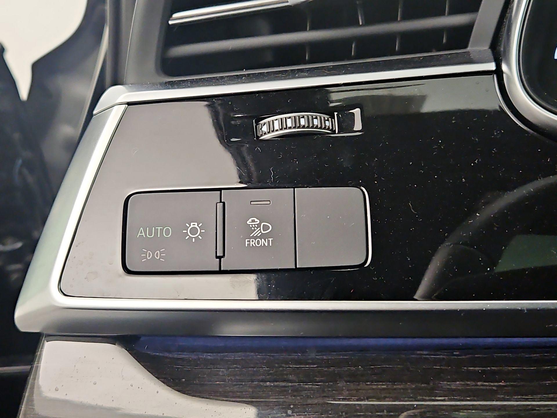 Thumbnail: 2025 Audi Q7 - 13