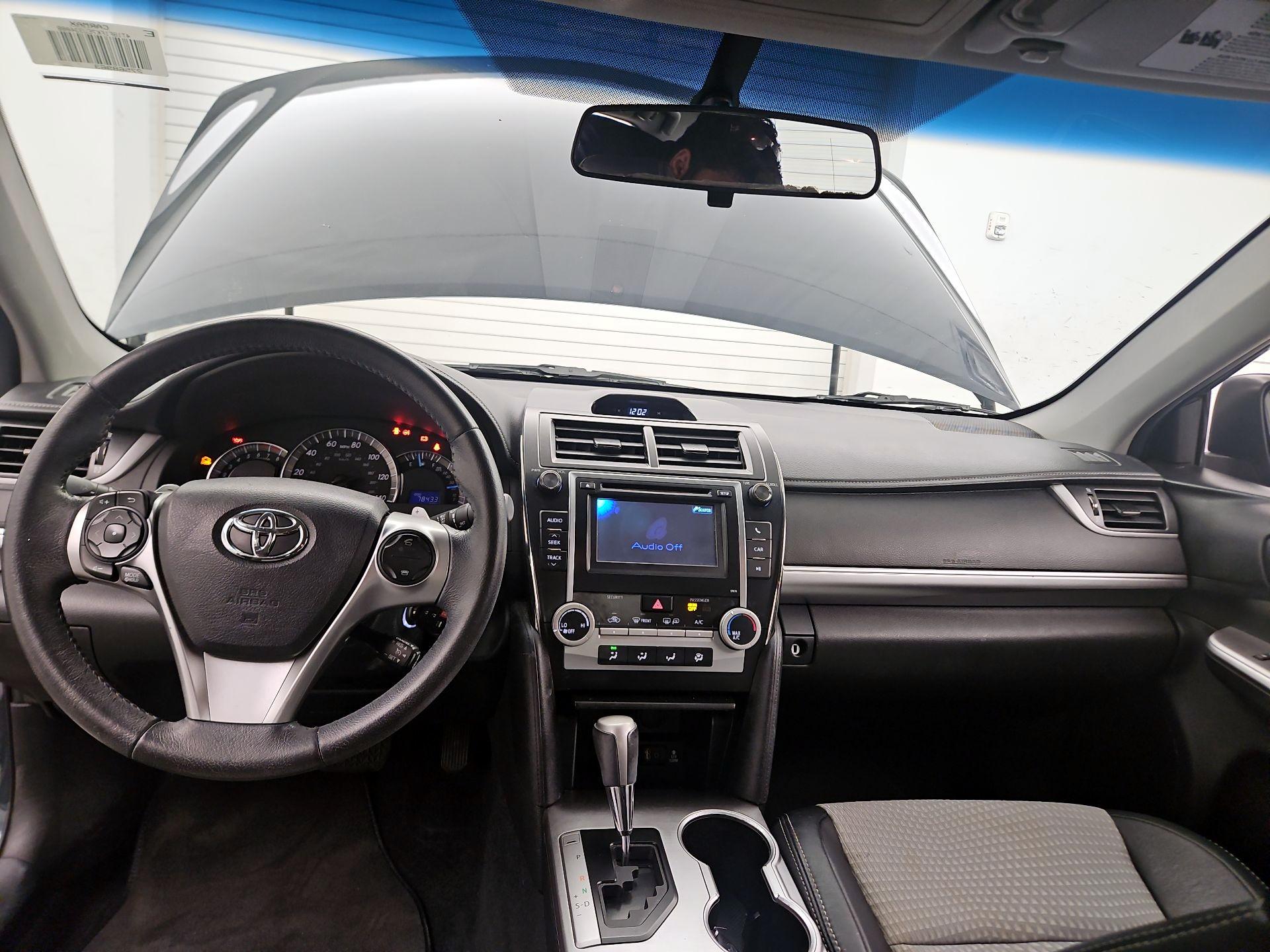 Thumbnail: 2014 Toyota Camry - 9