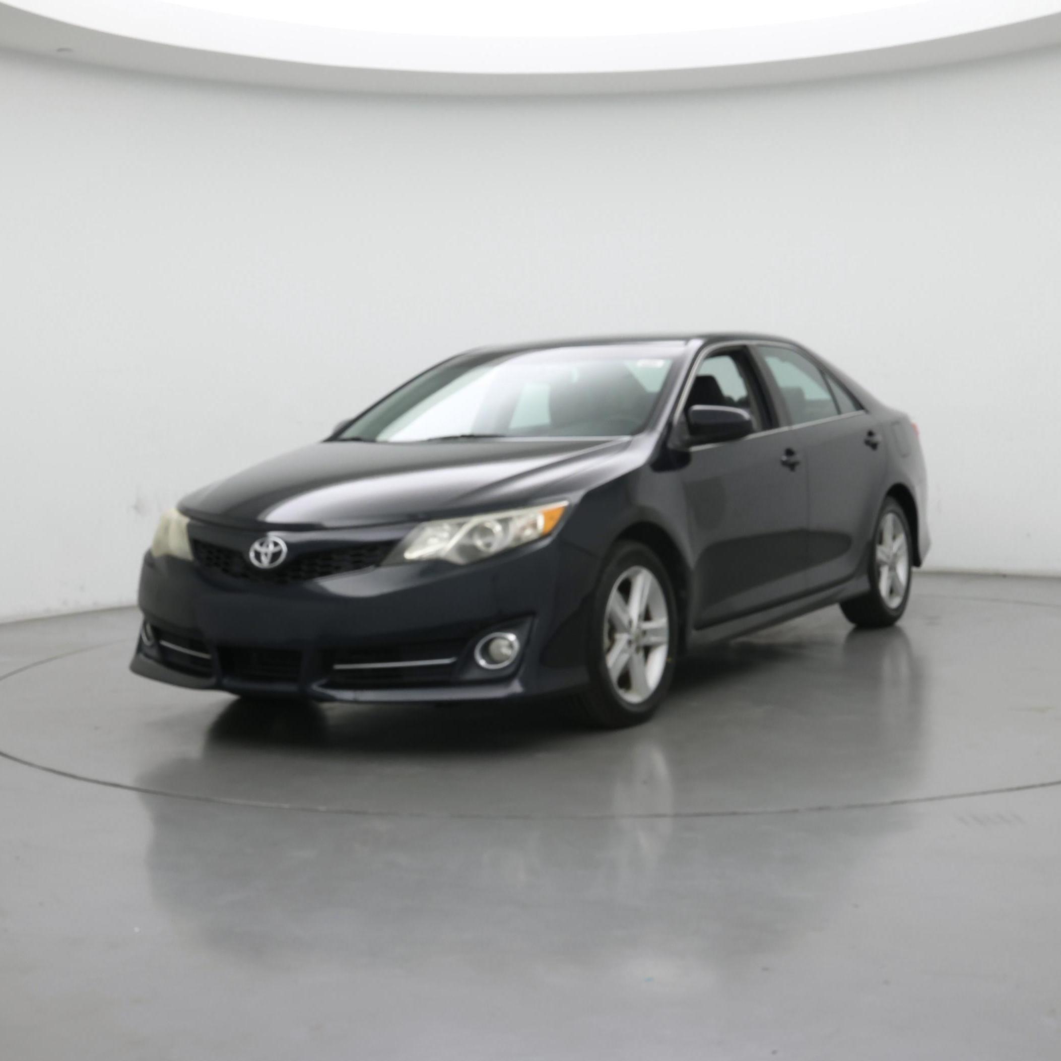 Thumbnail: 2014 Toyota Camry - 4