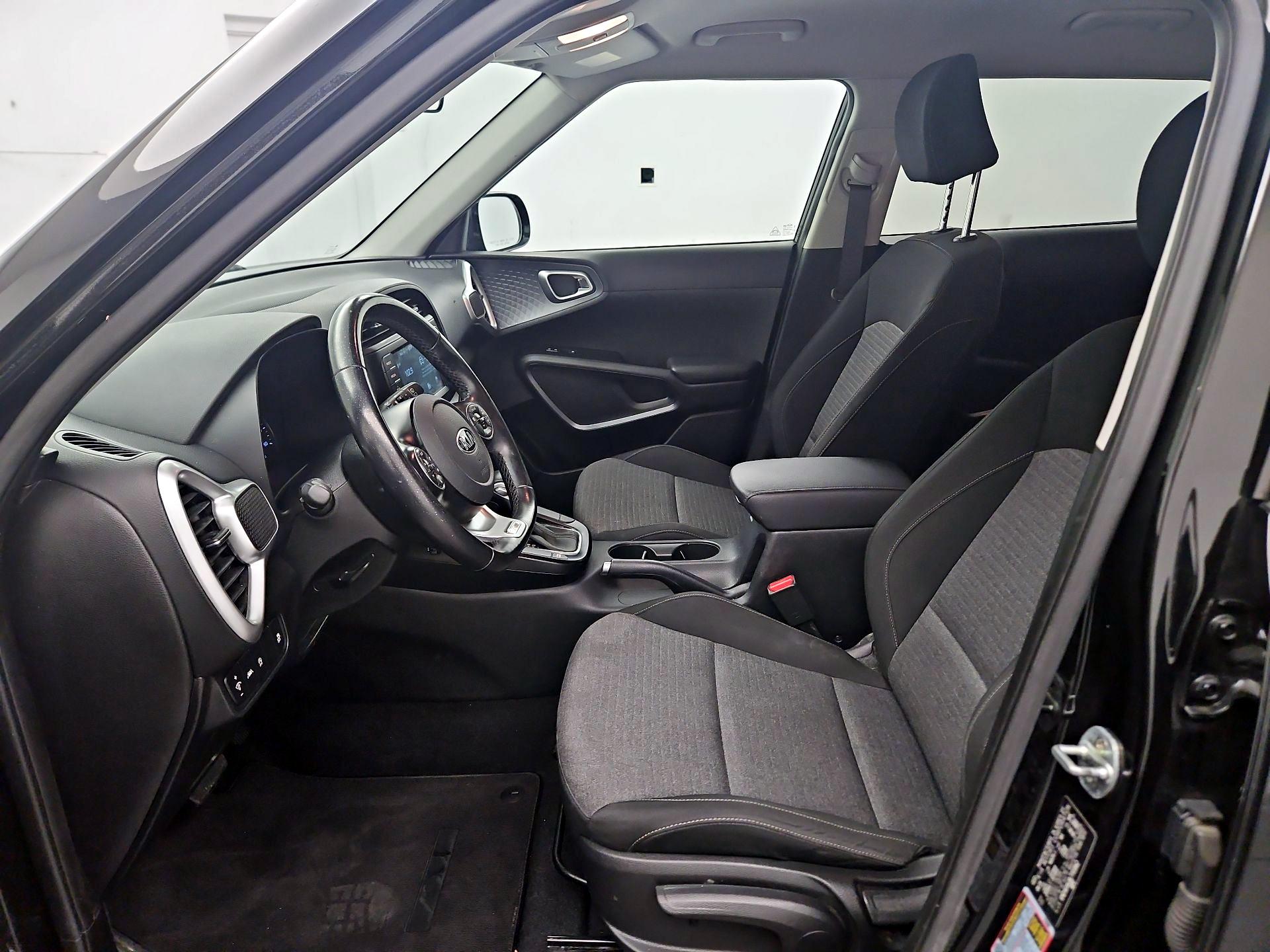 Thumbnail: 2020 Kia Soul - 11