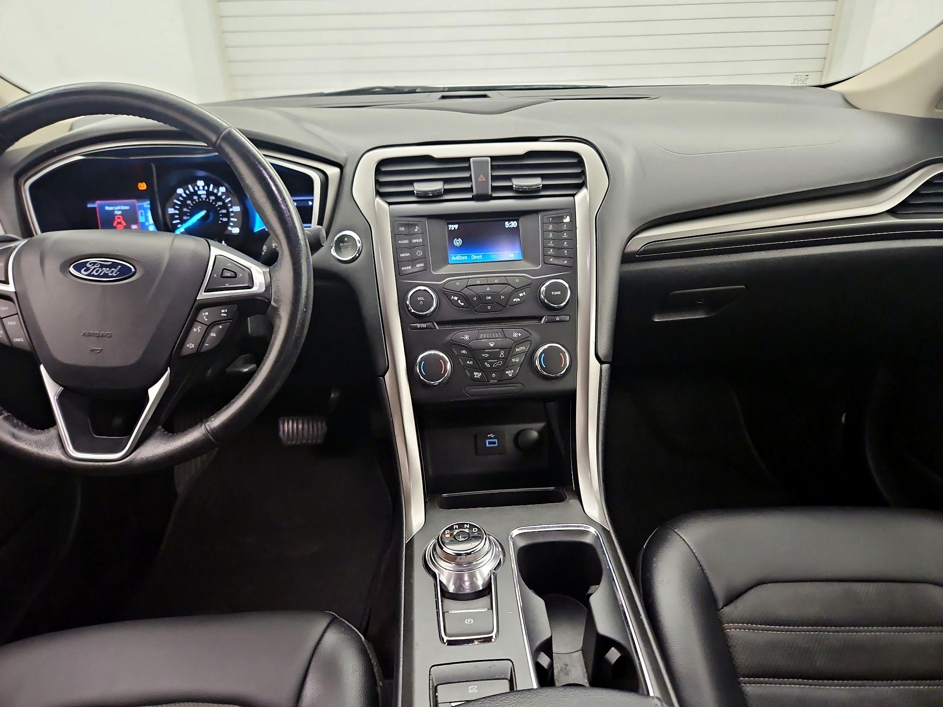 Thumbnail: 2017 Ford Fusion - 9