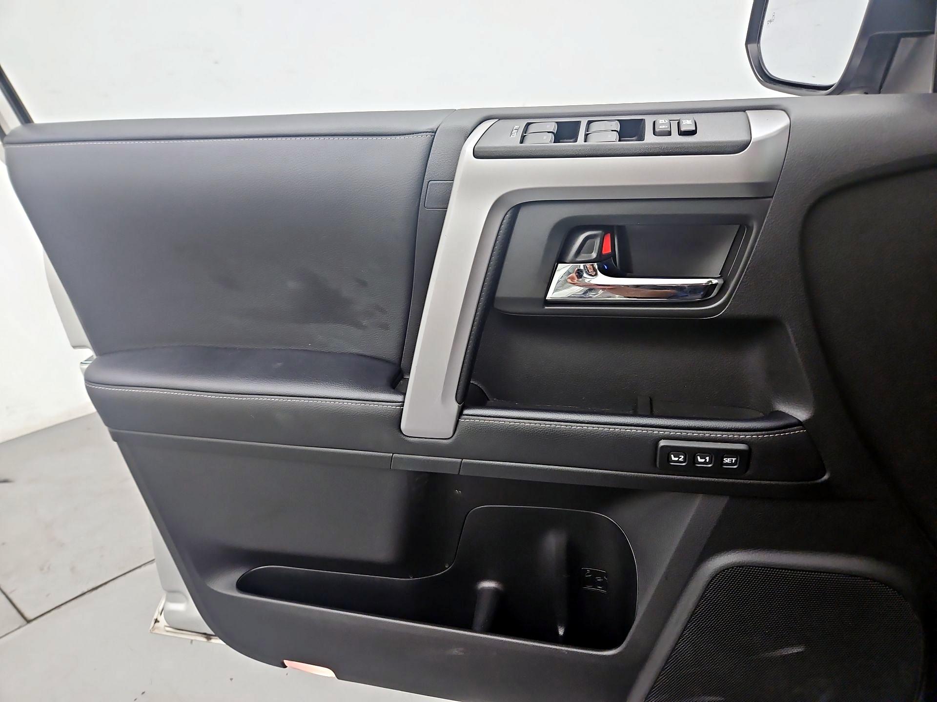 Thumbnail: 2023 Toyota 4Runner - 12