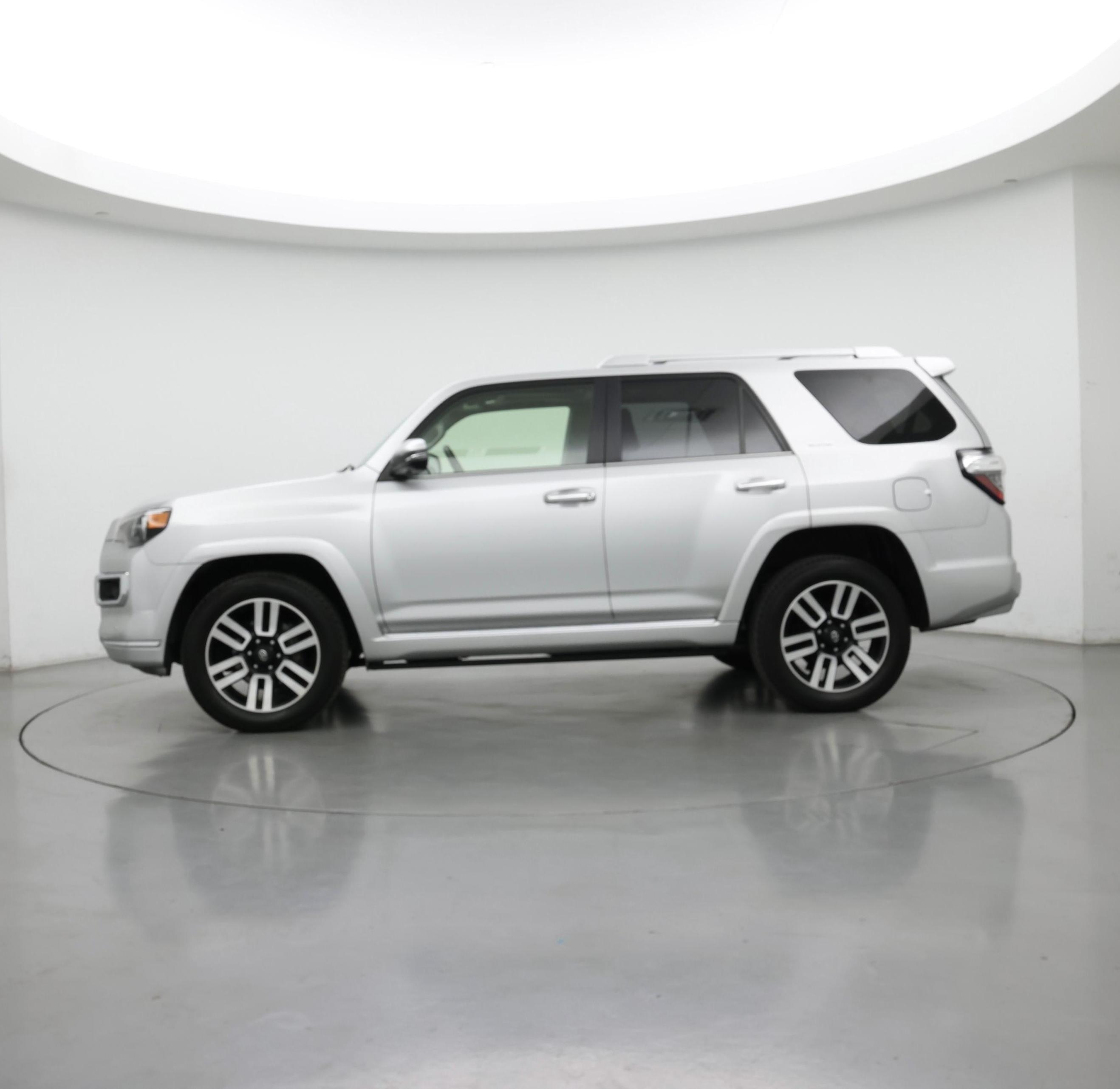 Thumbnail: 2023 Toyota 4Runner - 3