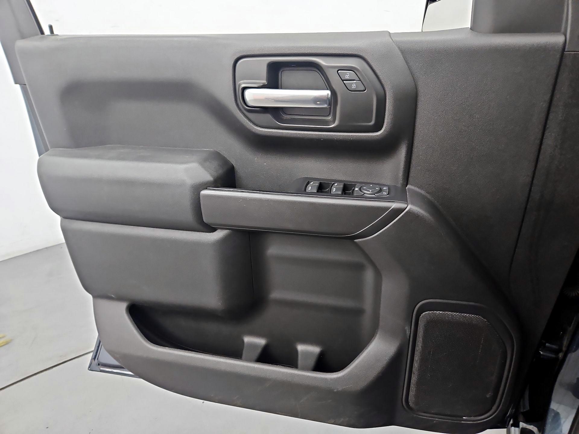 Thumbnail: 2020 Chevrolet Silverado 1500 - 12