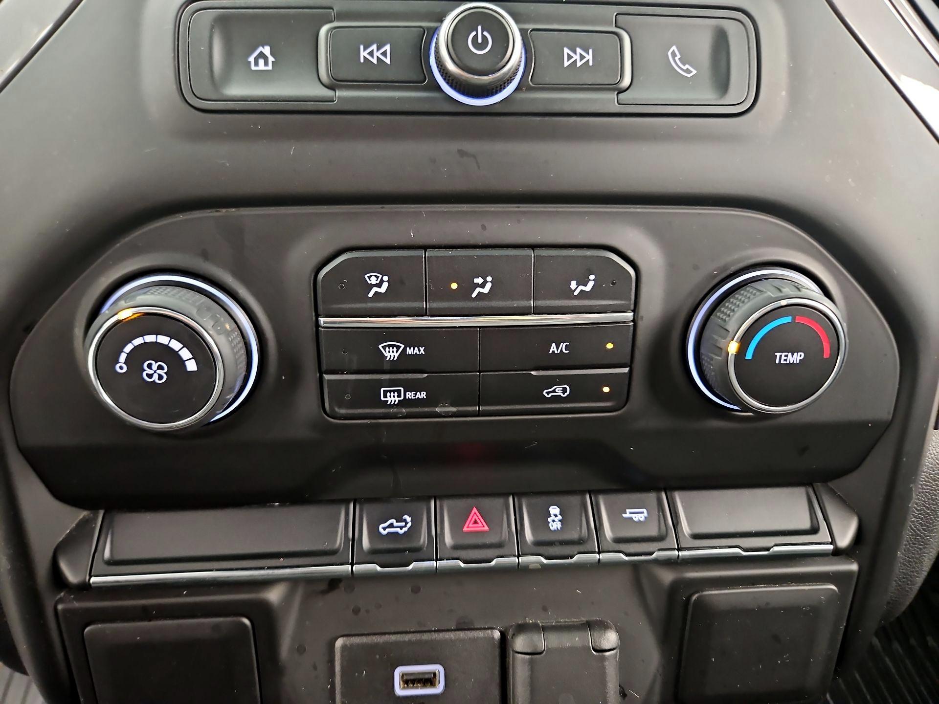 Thumbnail: 2020 Chevrolet Silverado 1500 - 16