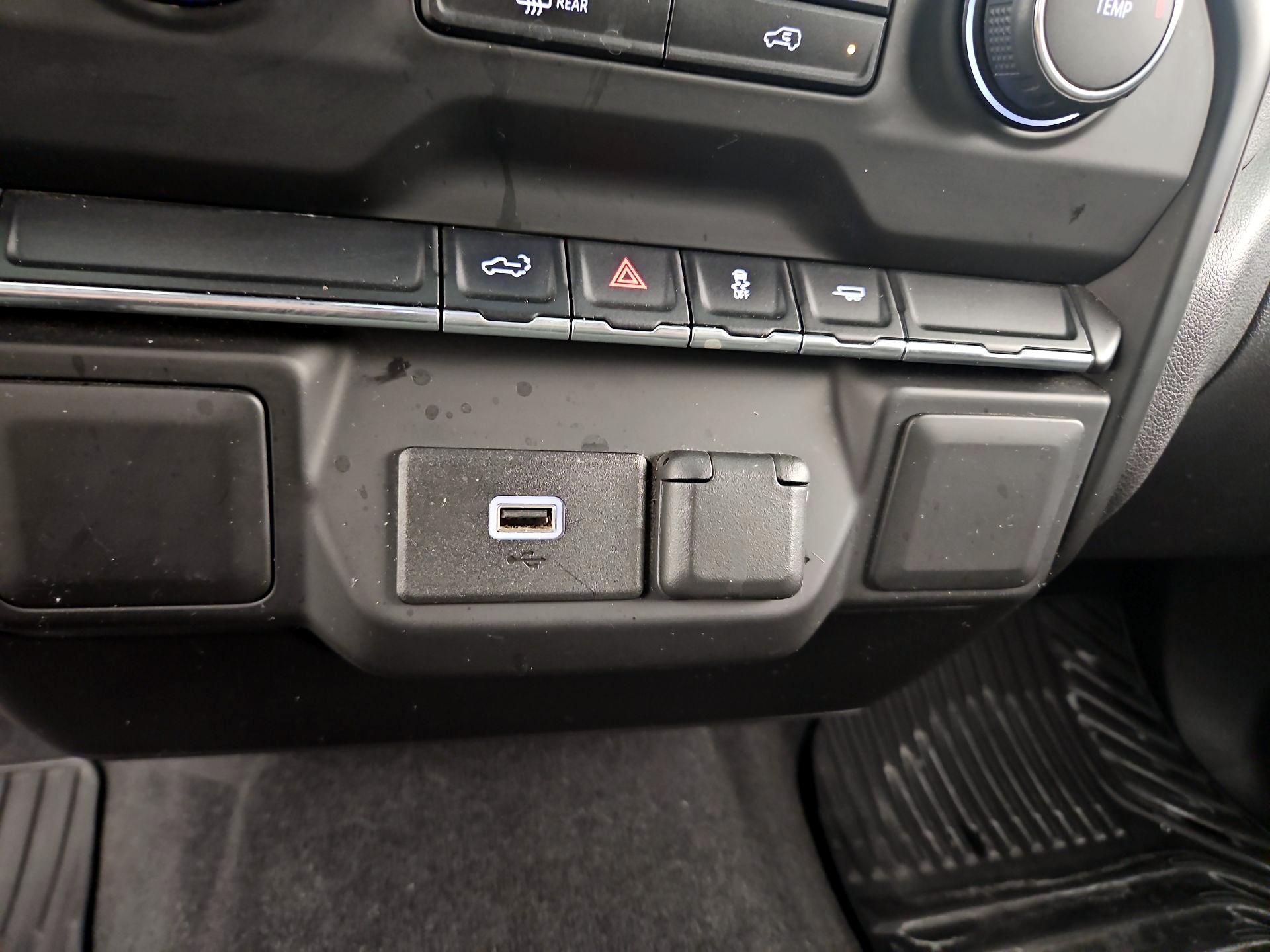 Thumbnail: 2020 Chevrolet Silverado 1500 - 18