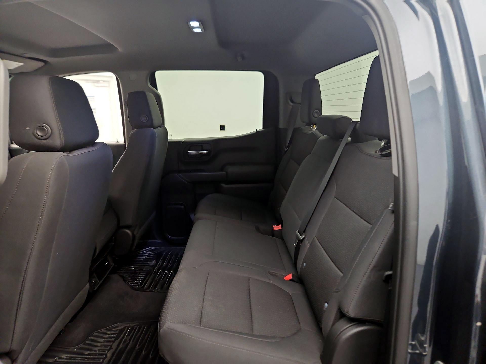 Thumbnail: 2020 Chevrolet Silverado 1500 - 19