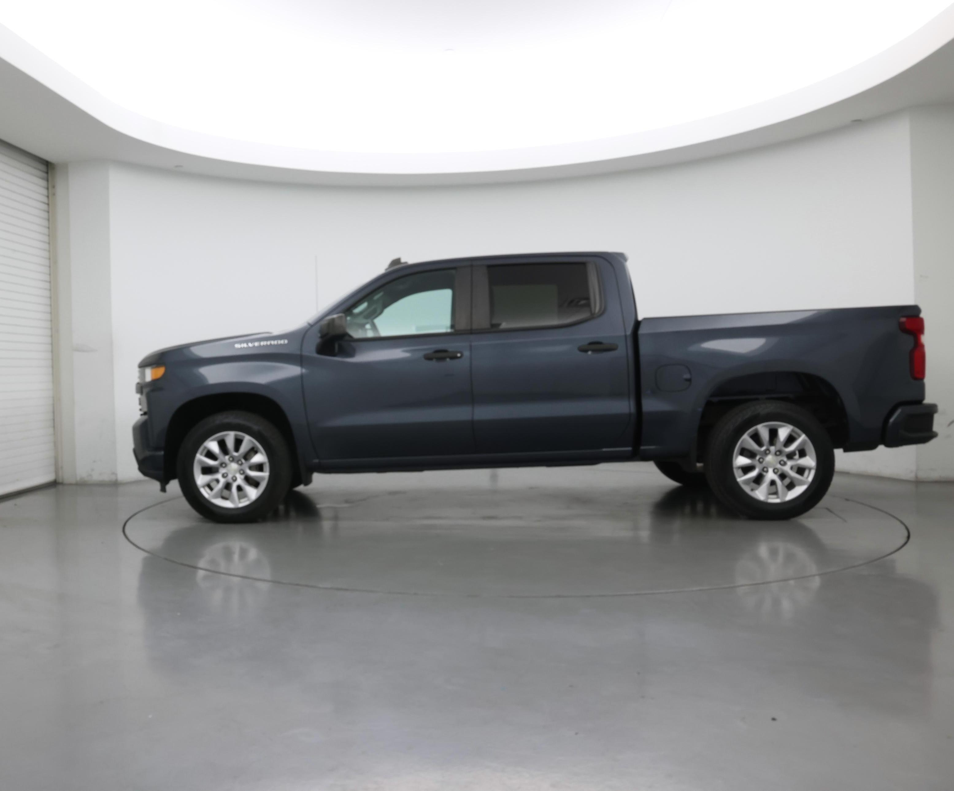 Thumbnail: 2020 Chevrolet Silverado 1500 - 3