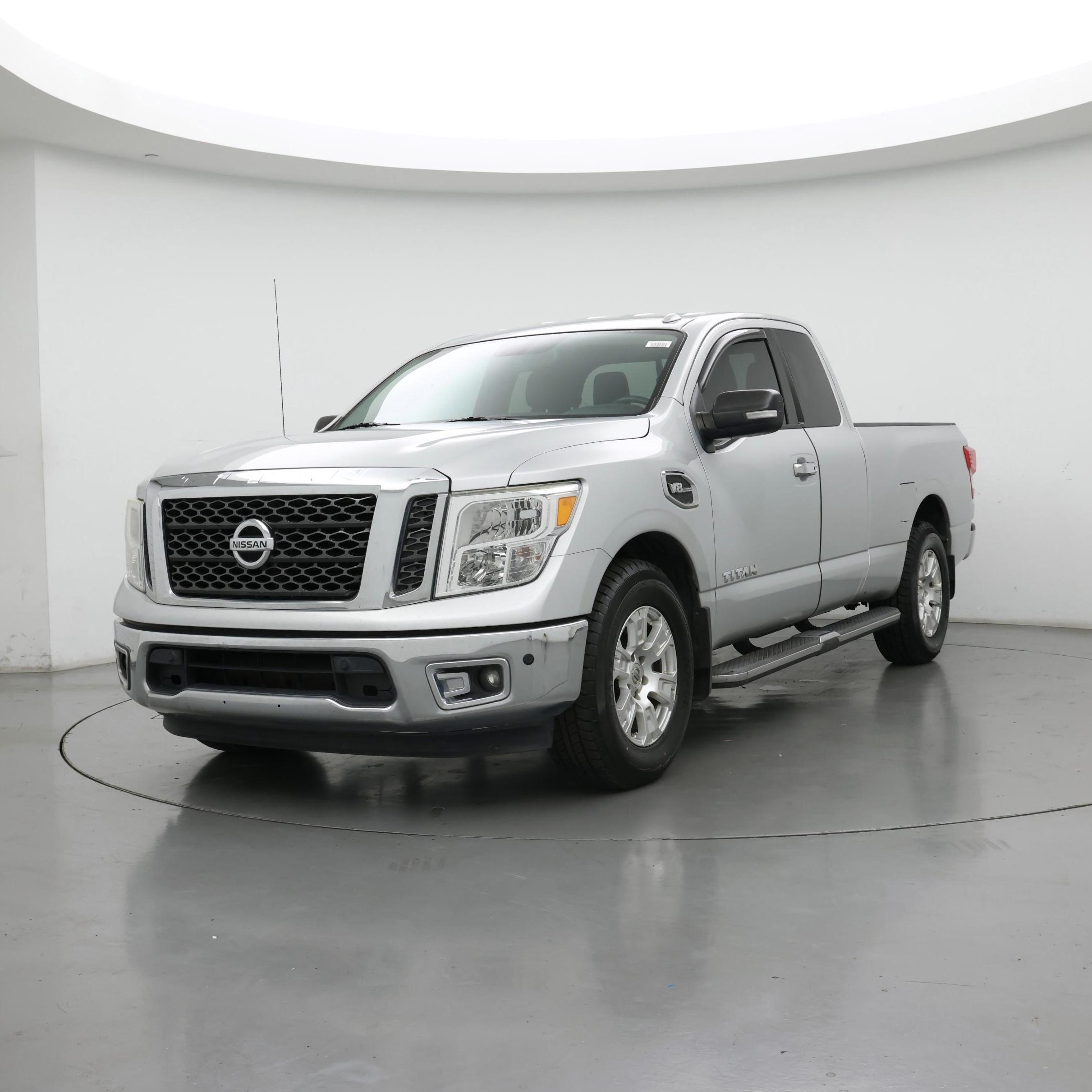 Thumbnail: 2017 Nissan Titan - 4