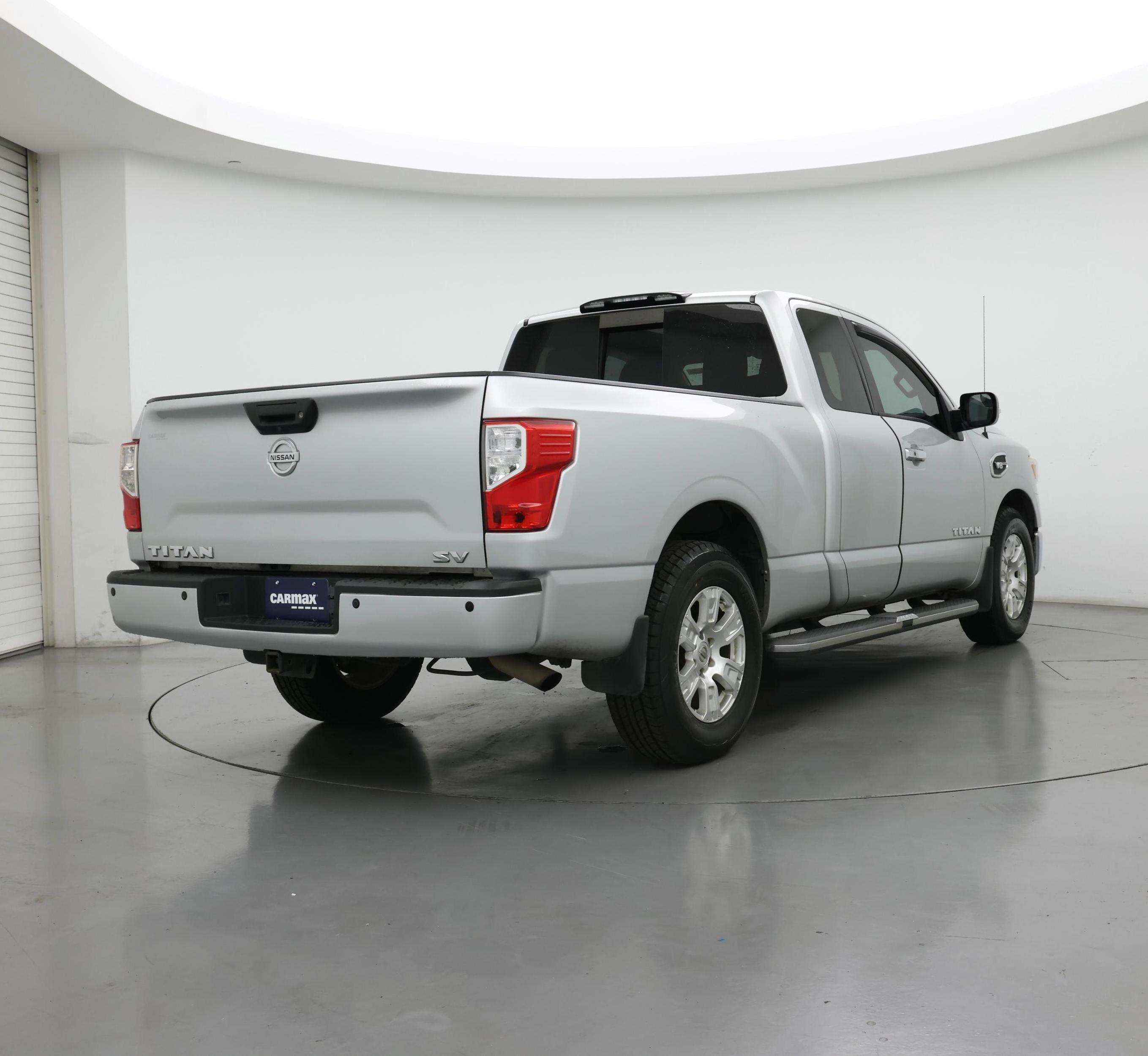 Thumbnail: 2017 Nissan Titan - 8
