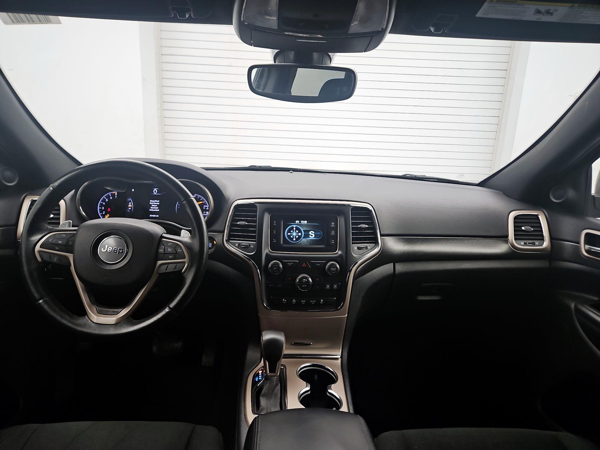 Thumbnail: 2017 Jeep Grand Cherokee - 9