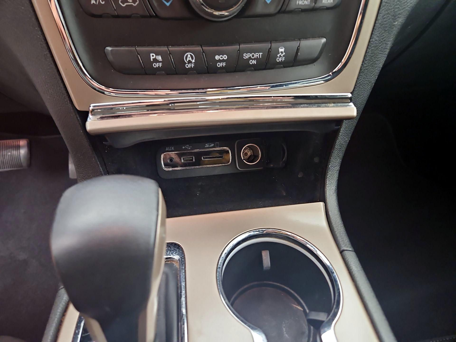 Thumbnail: 2017 Jeep Grand Cherokee - 19