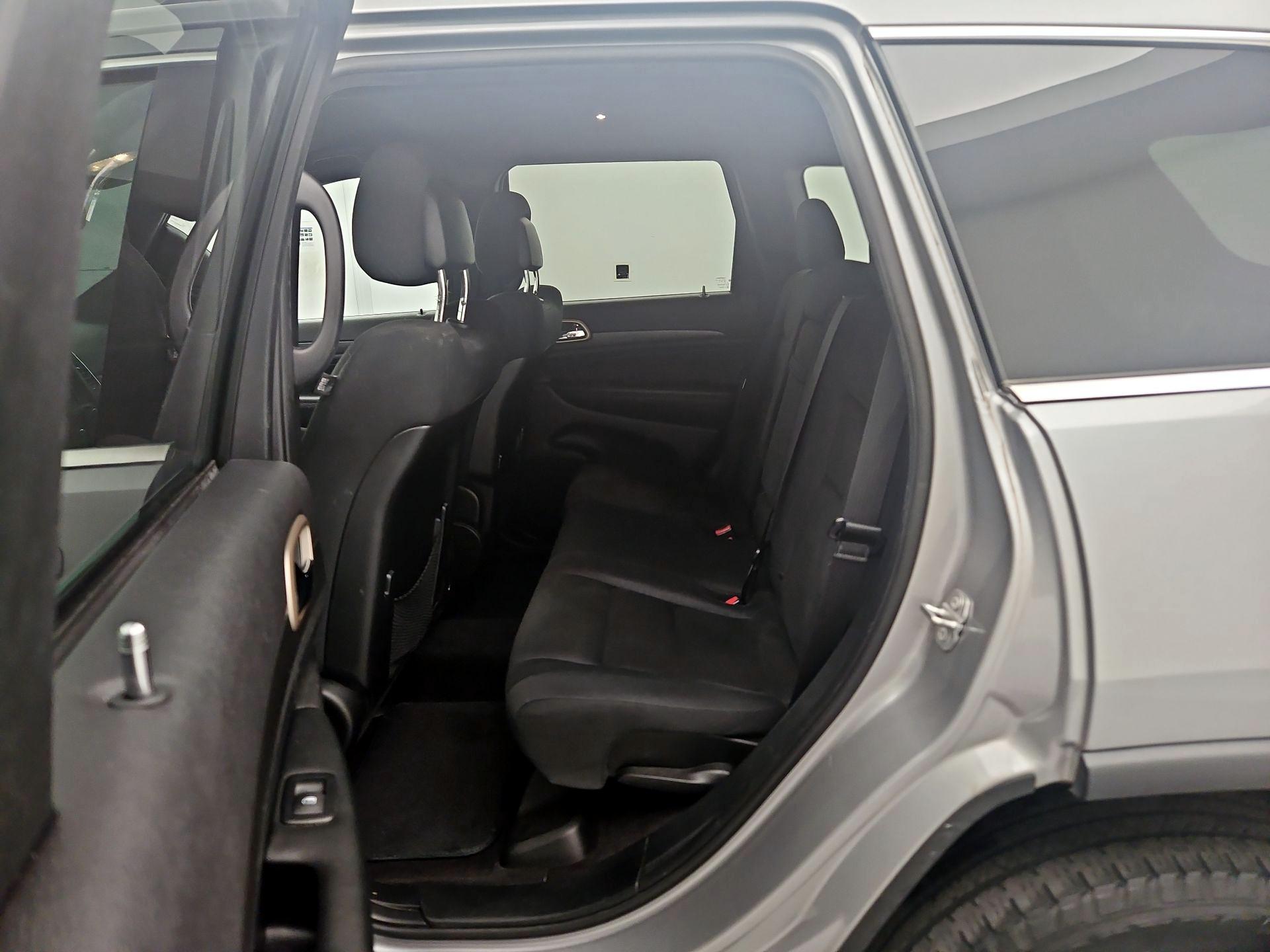 Thumbnail: 2017 Jeep Grand Cherokee - 20