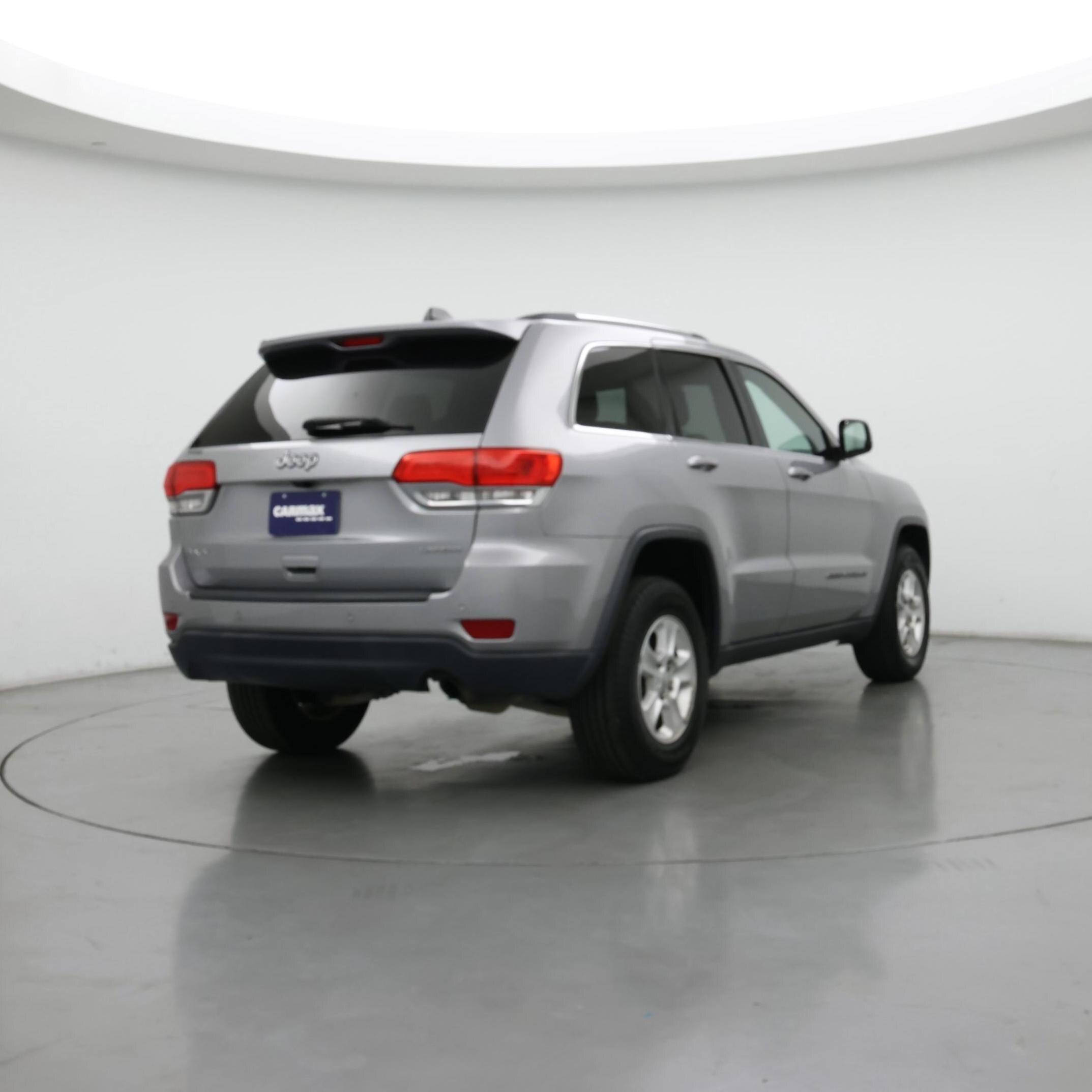 Thumbnail: 2017 Jeep Grand Cherokee - 8