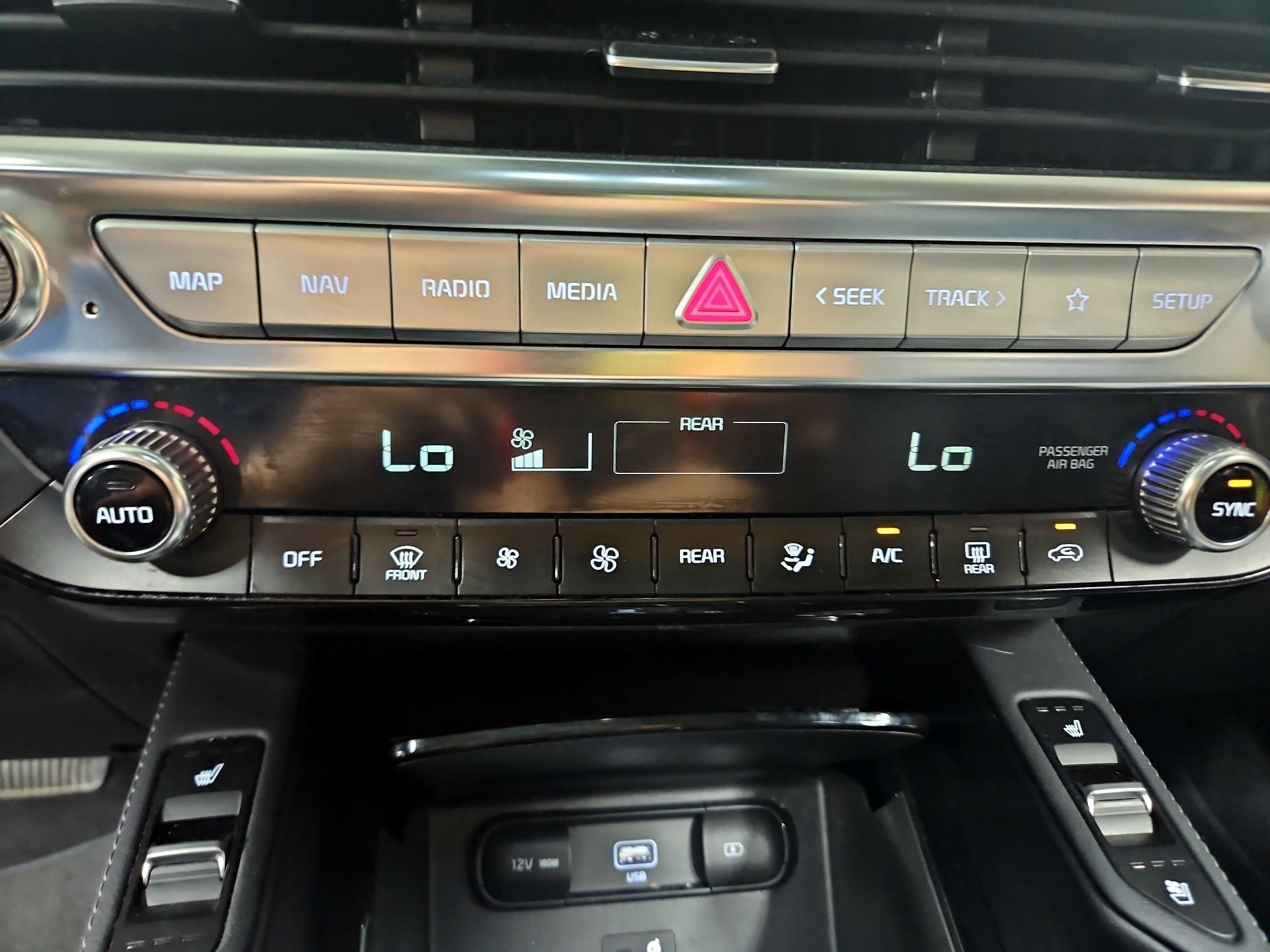 Thumbnail: 2021 Kia Telluride - 15