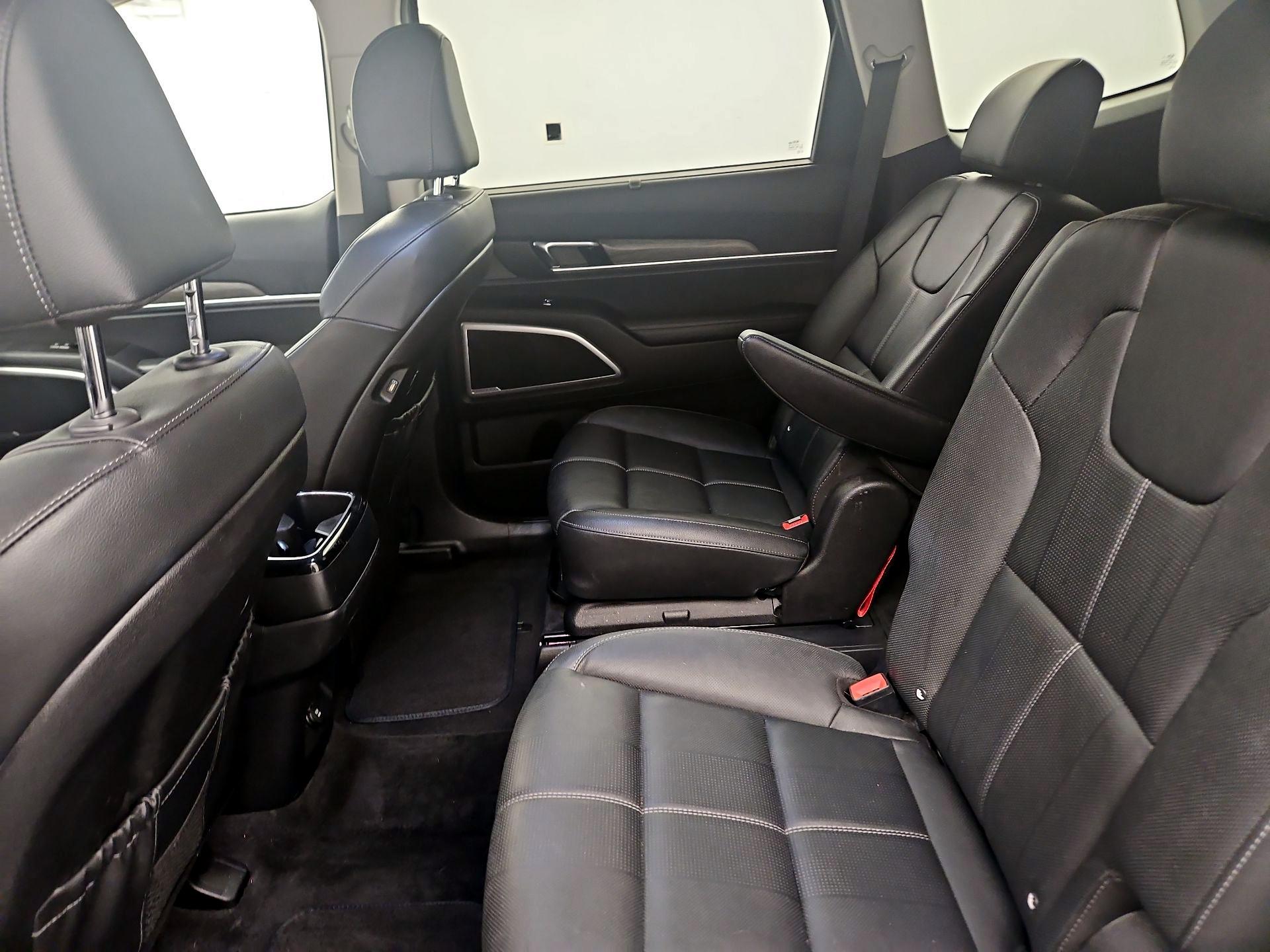 Thumbnail: 2021 Kia Telluride - 18
