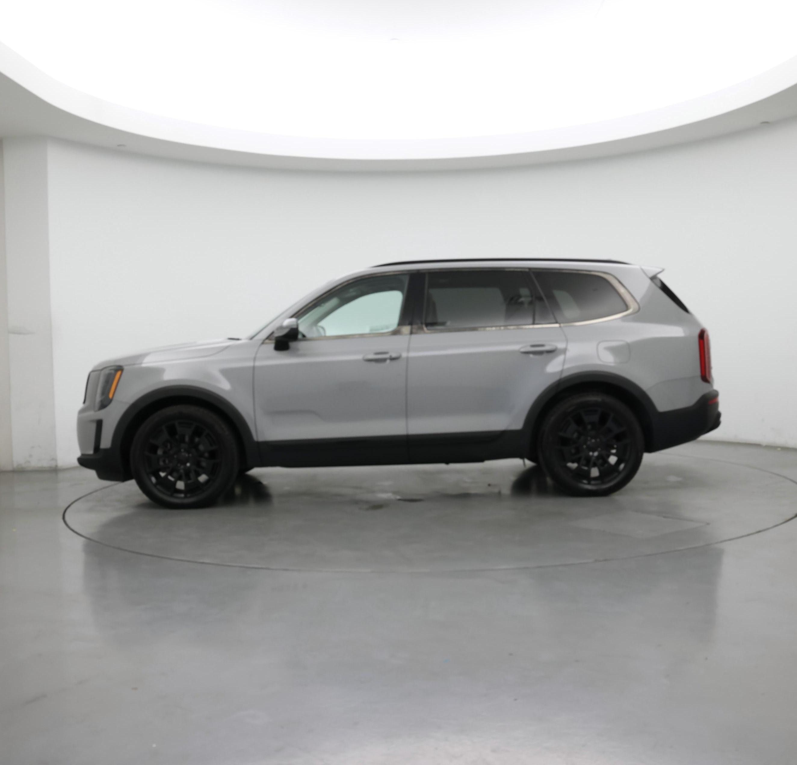 Thumbnail: 2021 Kia Telluride - 3