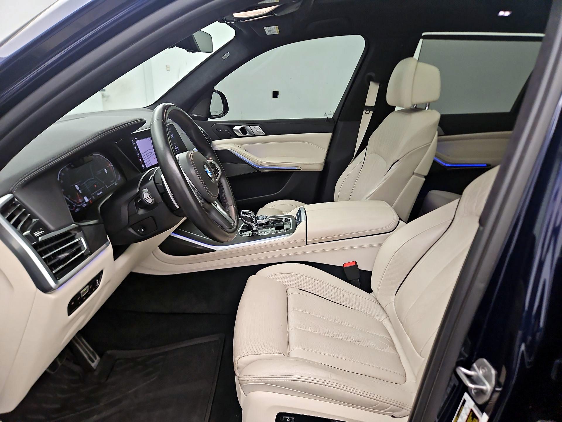 Thumbnail: 2021 BMW X7 - 11