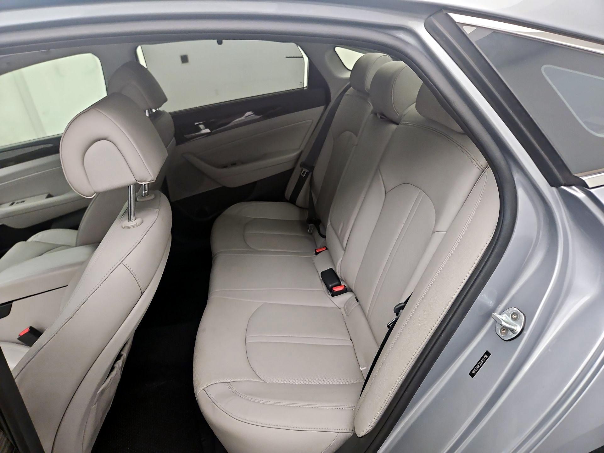 Thumbnail: 2016 Hyundai Sonata - 17