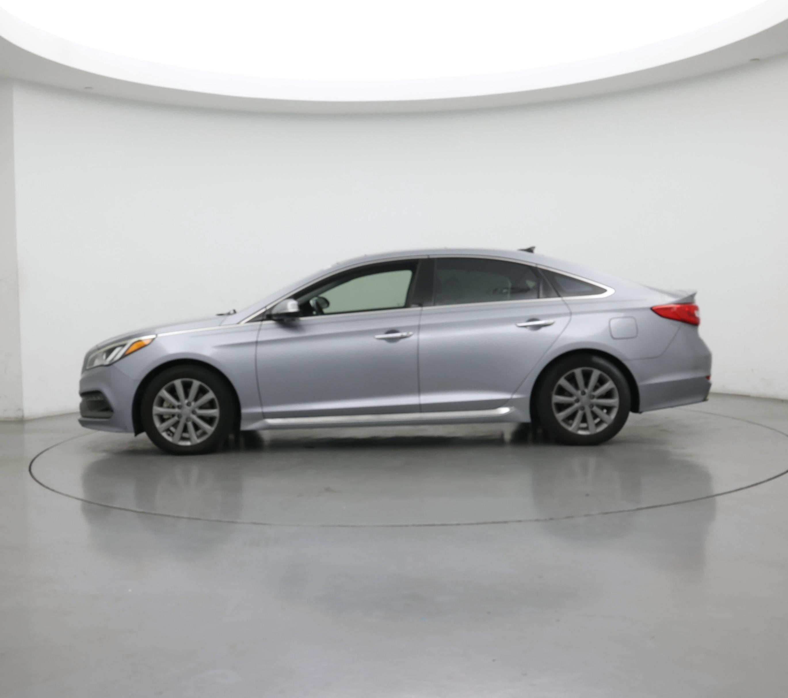 Thumbnail: 2016 Hyundai Sonata - 3