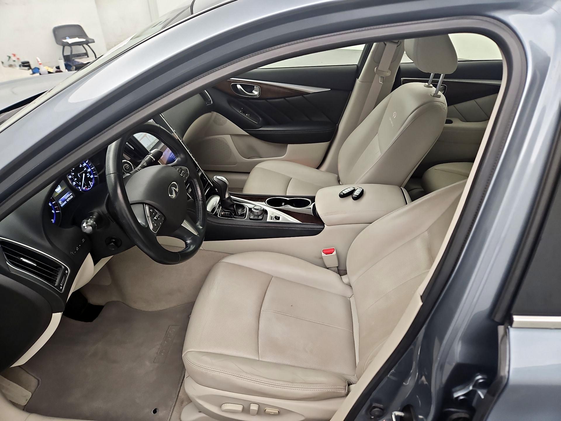 Thumbnail: 2014 INFINITI Q50 - 11
