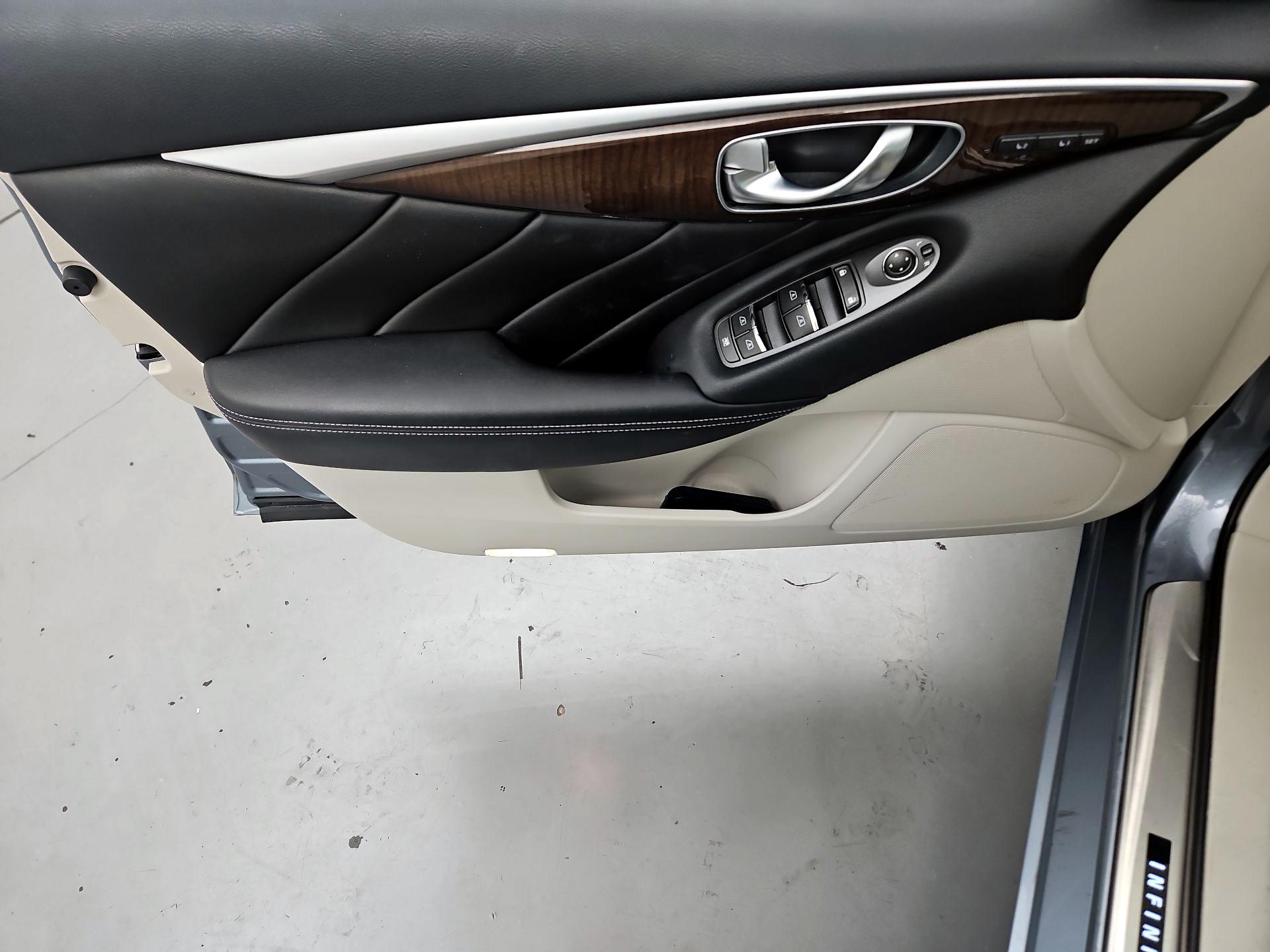 Thumbnail: 2014 INFINITI Q50 - 12