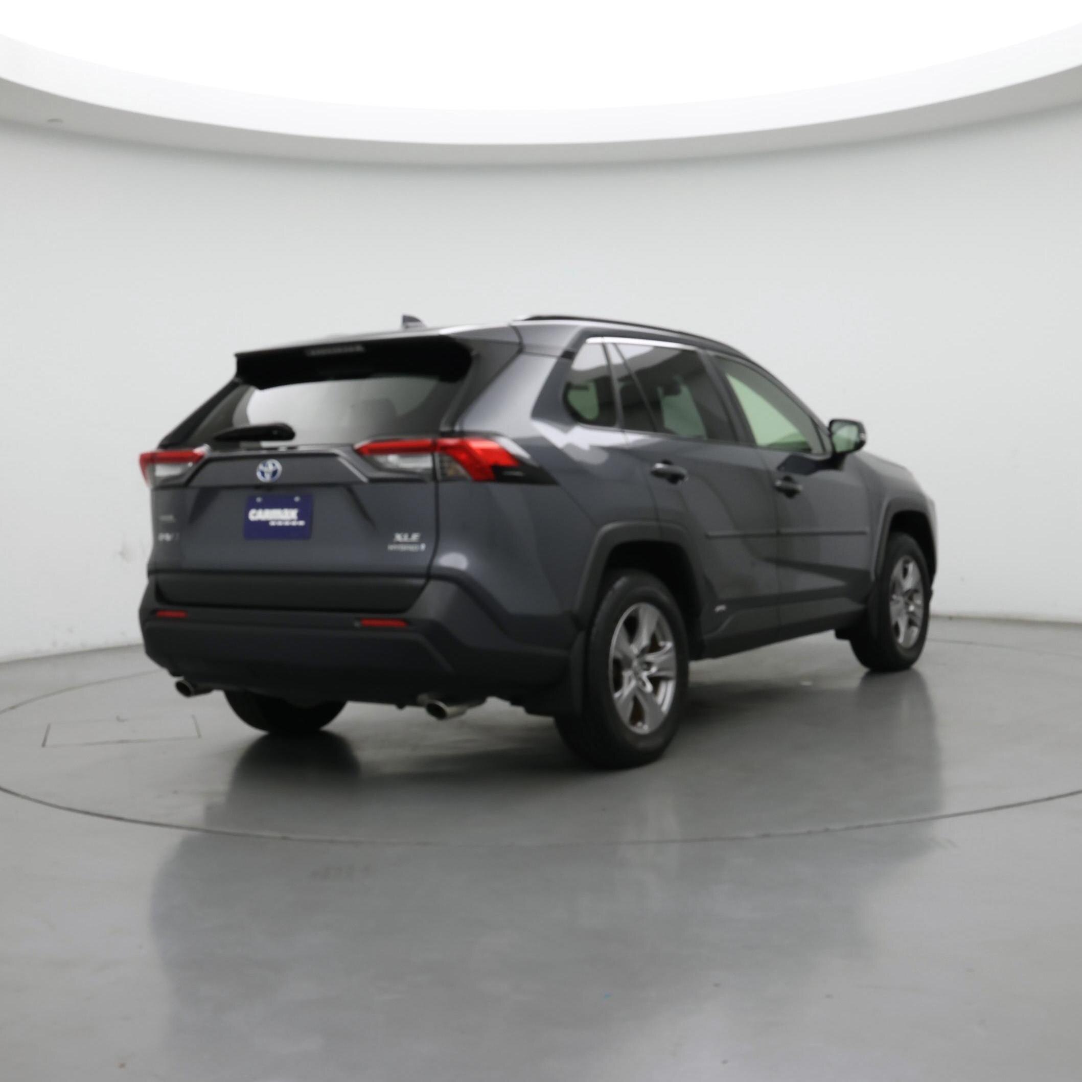 Thumbnail: 2022 Toyota RAV4 - 8