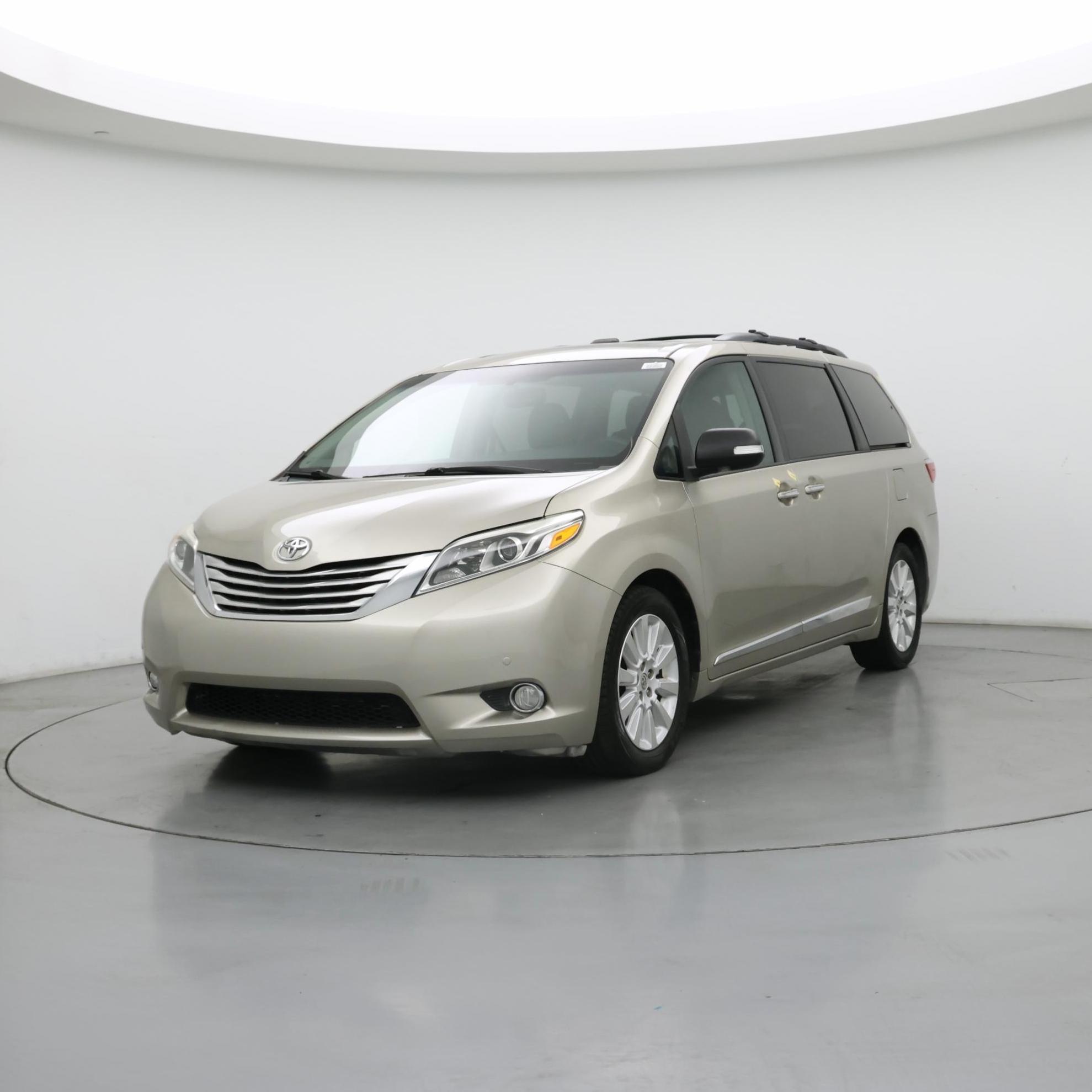 Thumbnail: 2015 Toyota Sienna - 4