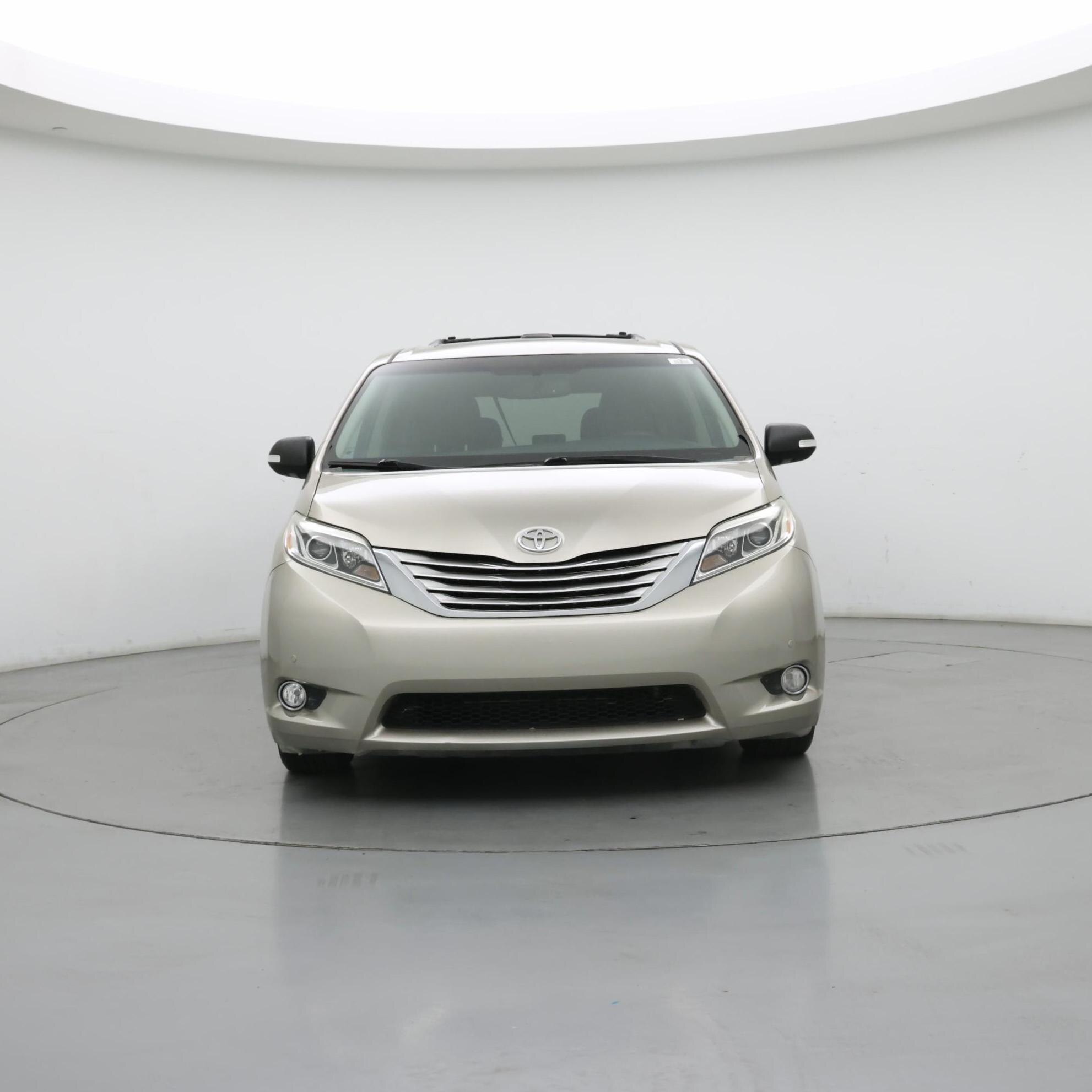 Thumbnail: 2015 Toyota Sienna - 5