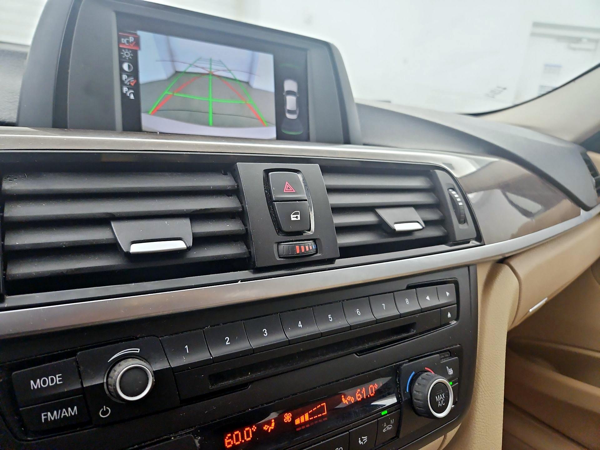 Thumbnail: 2015 BMW 3 Series - 15