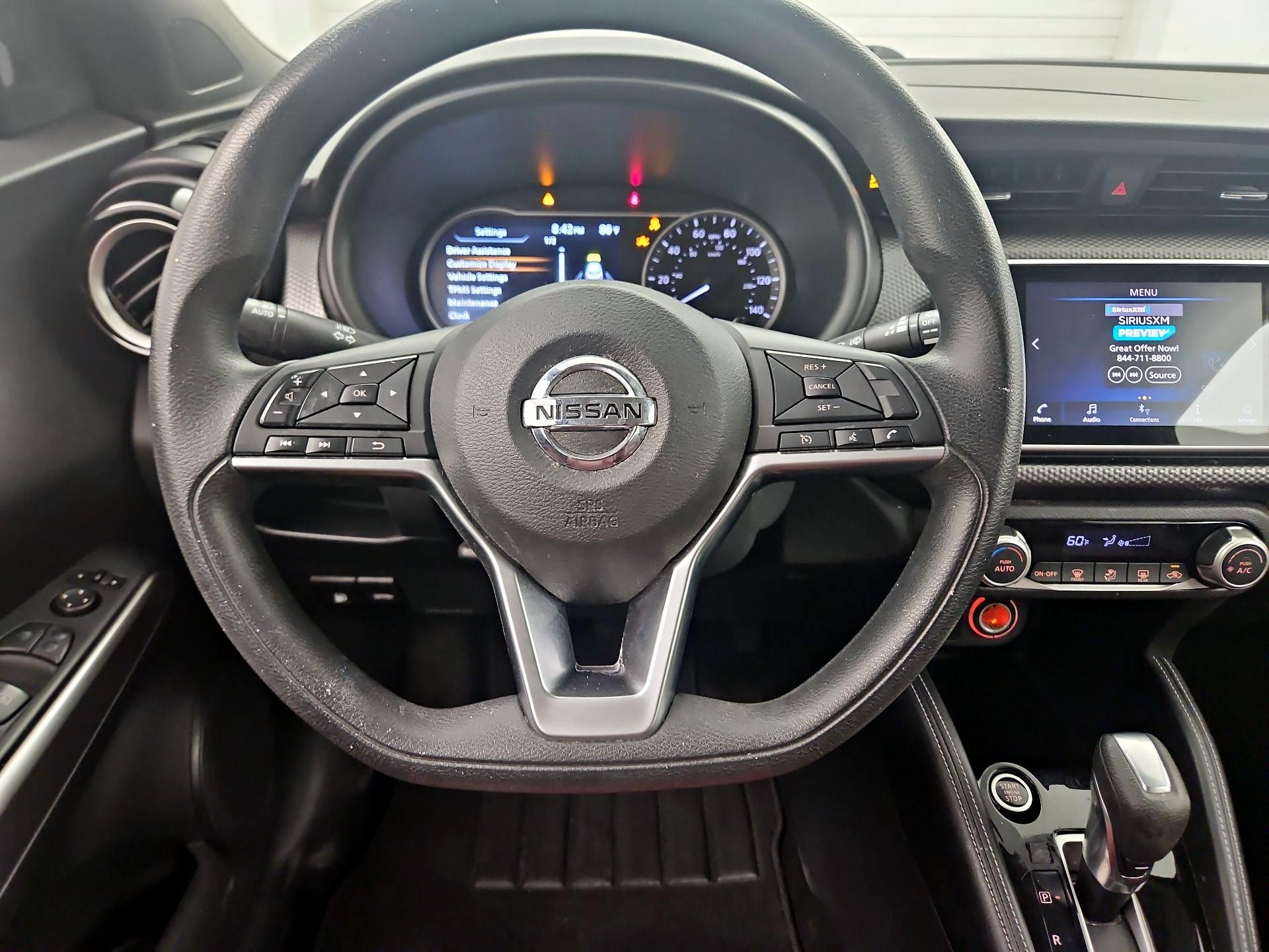 Thumbnail: 2018 Nissan Kicks - 10