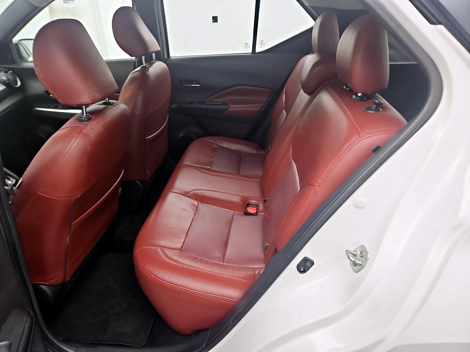 Thumbnail: 2018 Nissan Kicks - 18