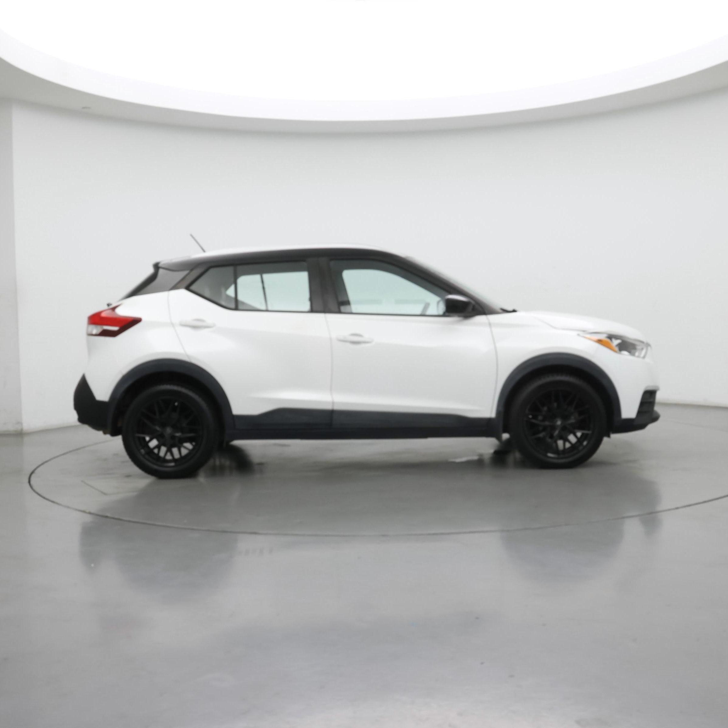 Thumbnail: 2018 Nissan Kicks - 7