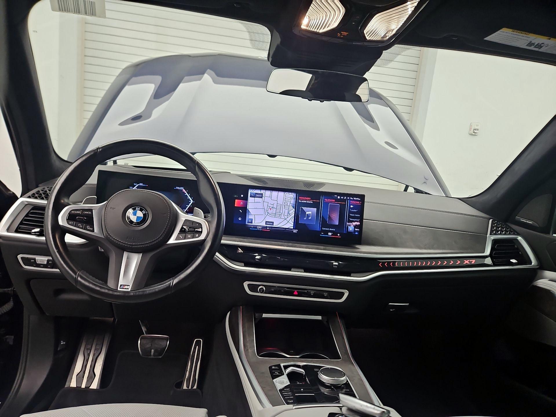 Thumbnail: 2023 BMW X7 - 9