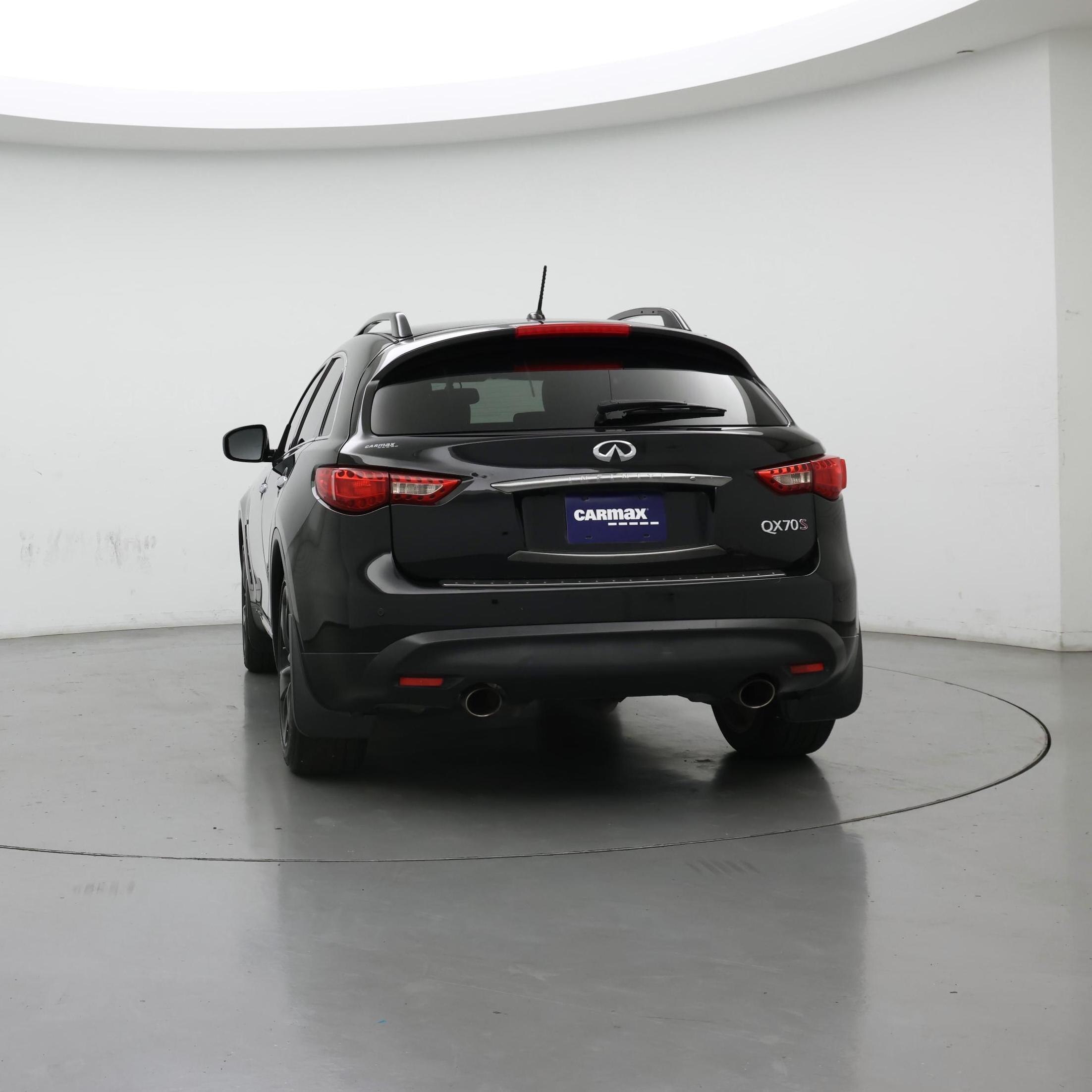 Thumbnail: 2017 INFINITI QX70 - 6