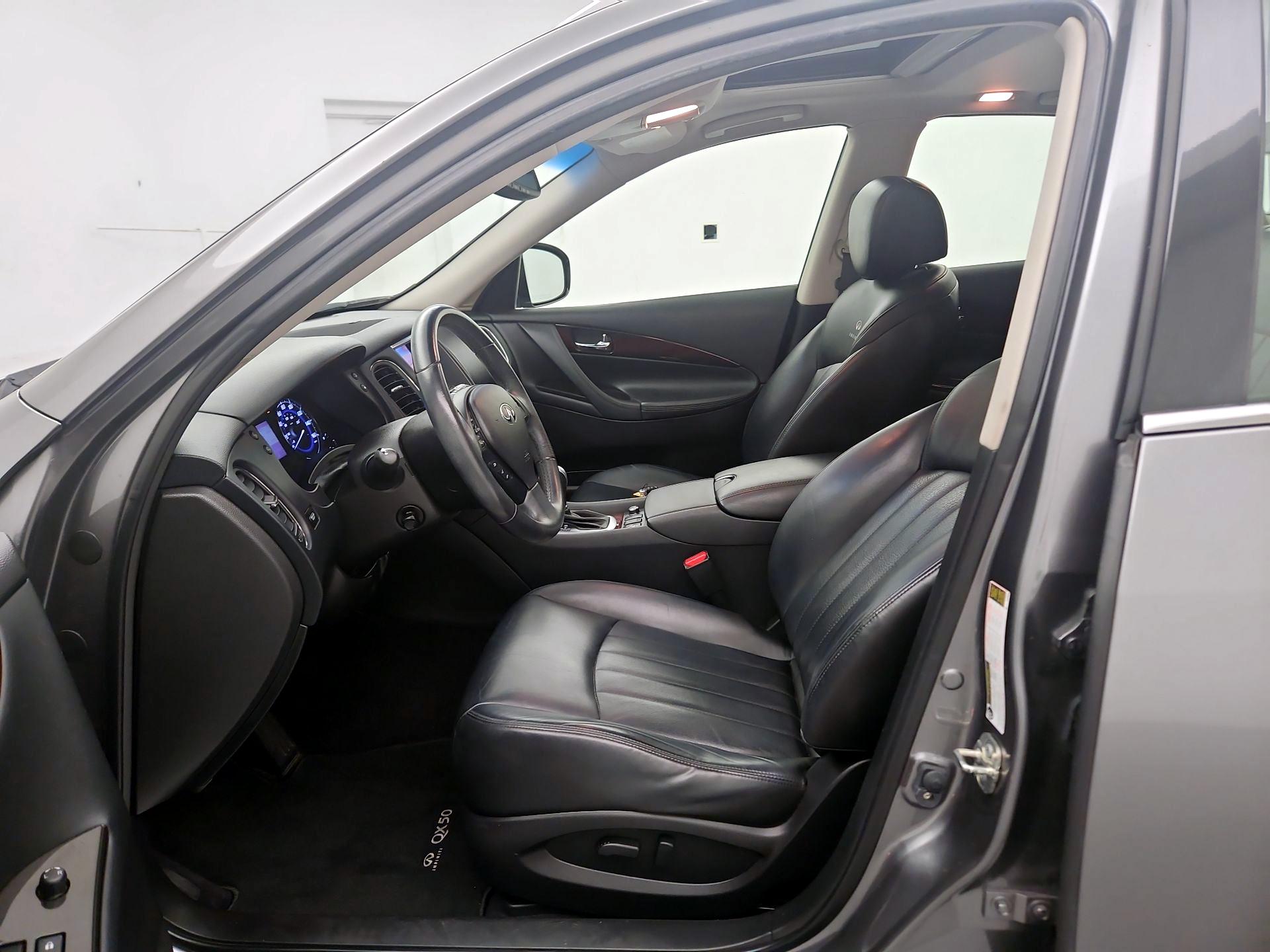 Thumbnail: 2014 INFINITI QX50 - 11