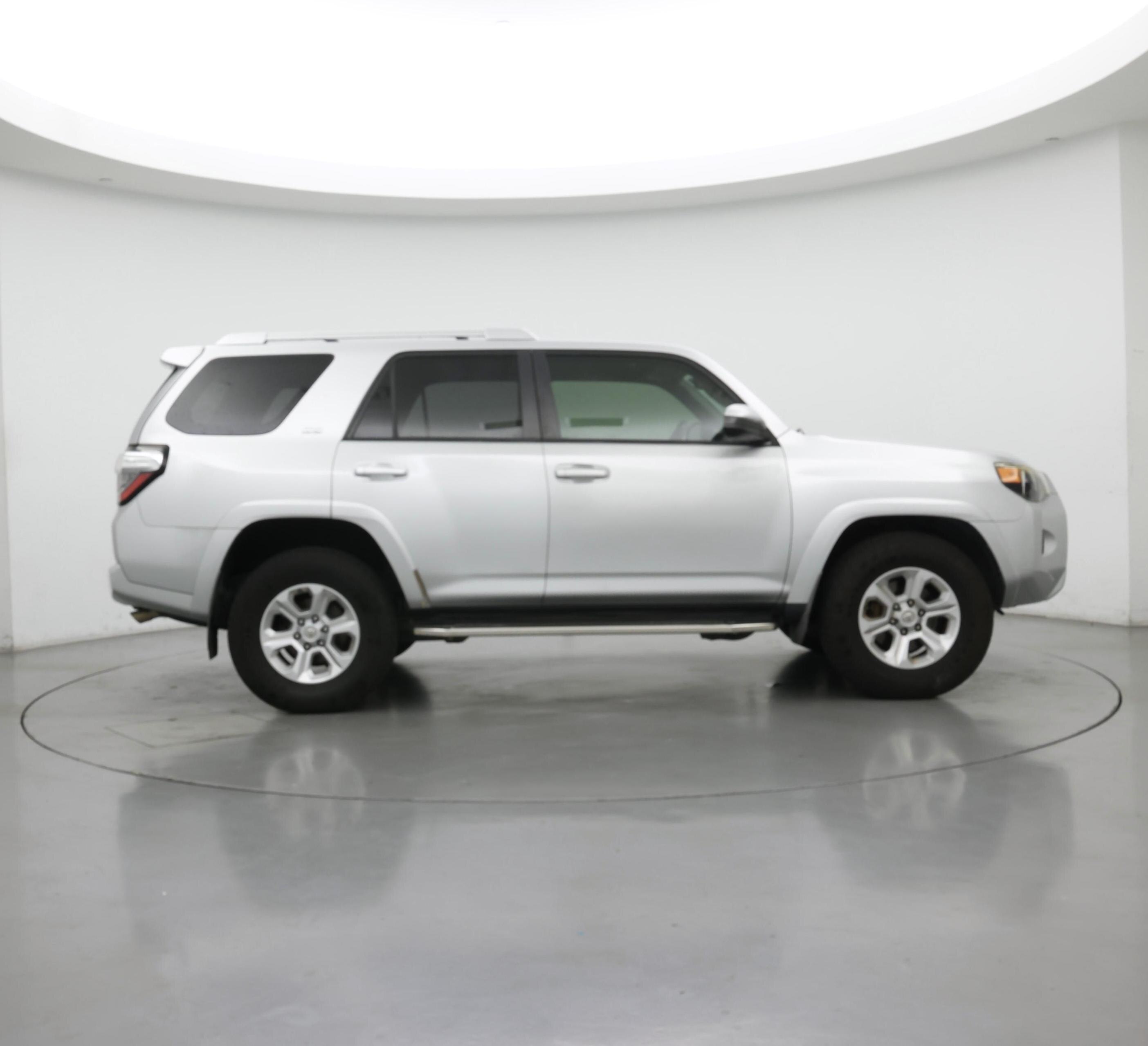 Thumbnail: 2015 Toyota 4Runner - 7