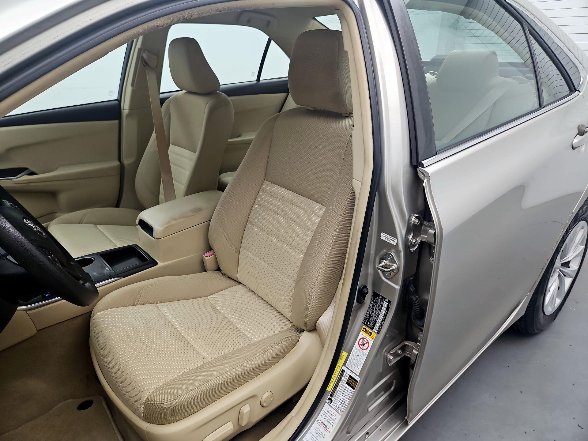 Thumbnail: 2016 Toyota Camry - 11