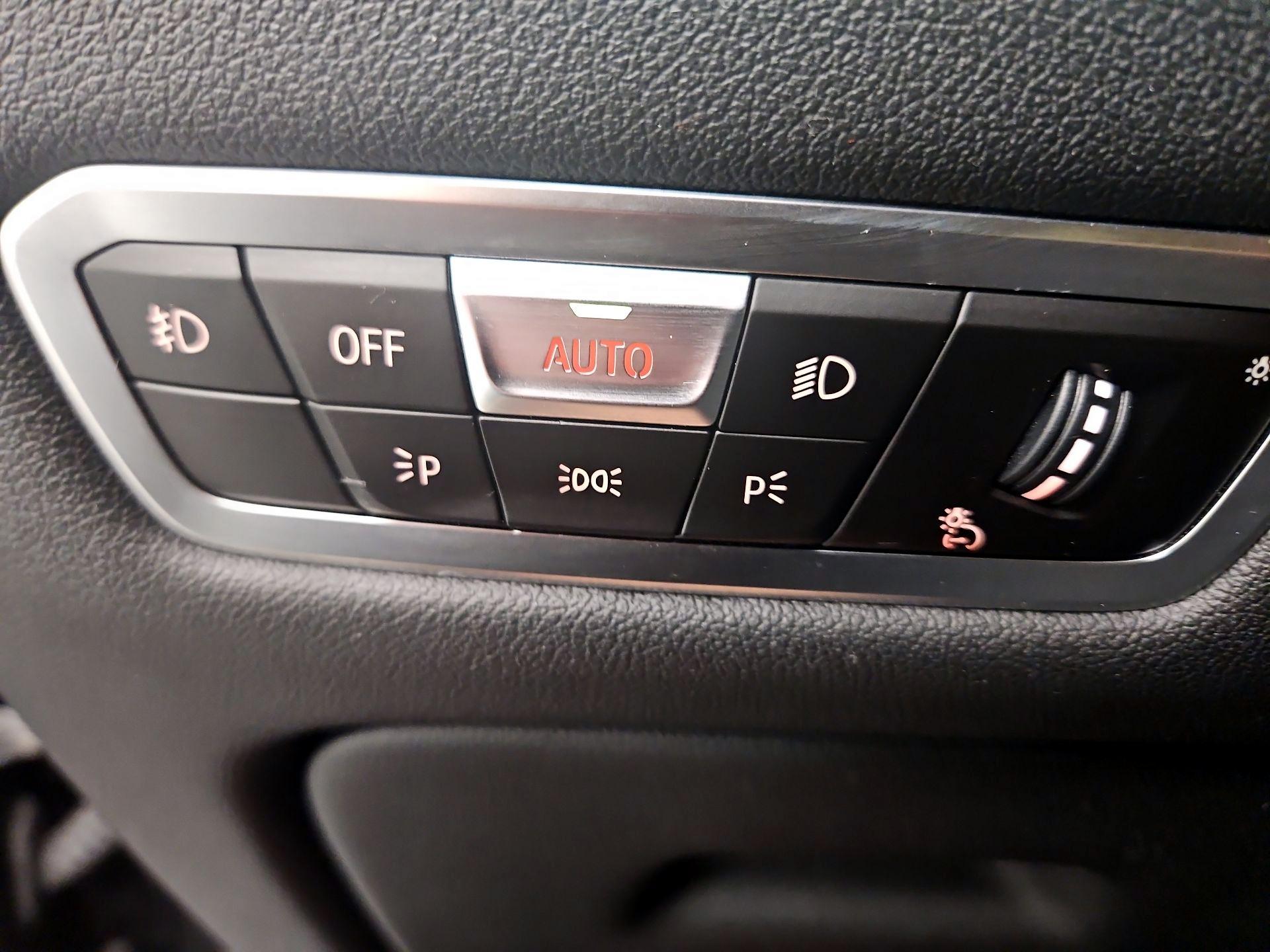 Thumbnail: 2021 BMW X5 - 13