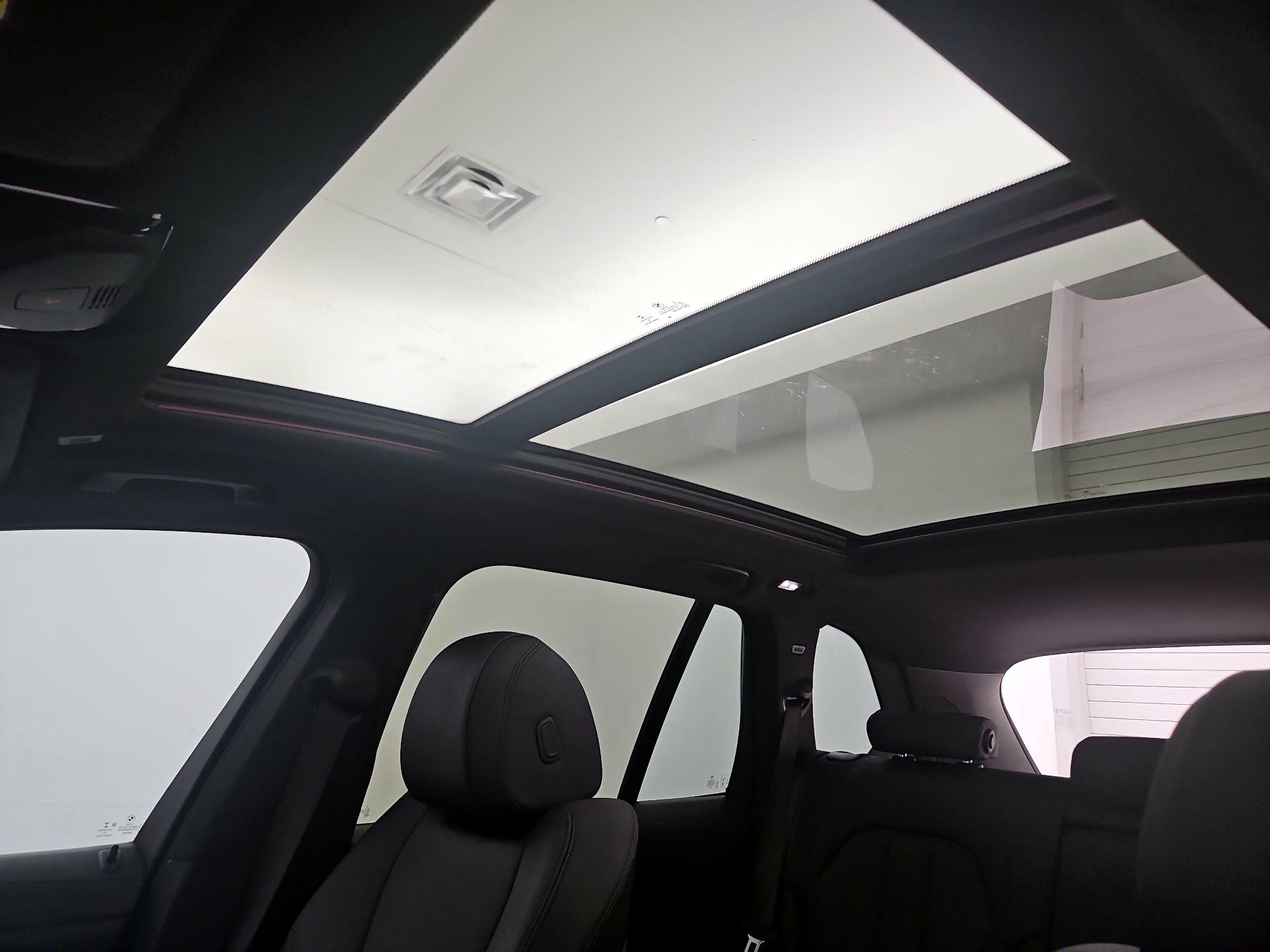 Thumbnail: 2021 BMW X5 - 17