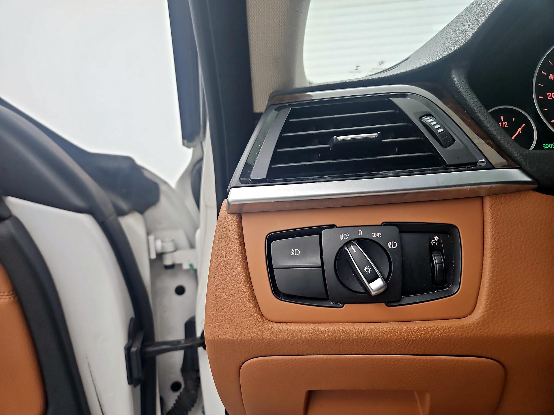 Thumbnail: 2015 BMW 4 Series - 13