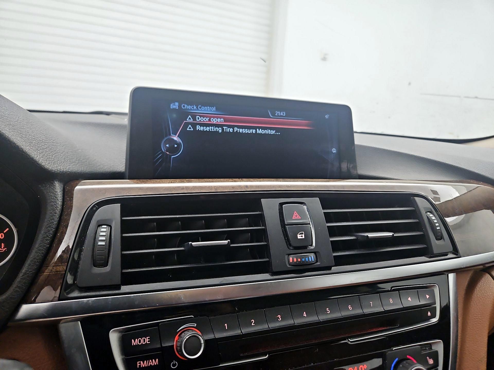 Thumbnail: 2015 BMW 4 Series - 14