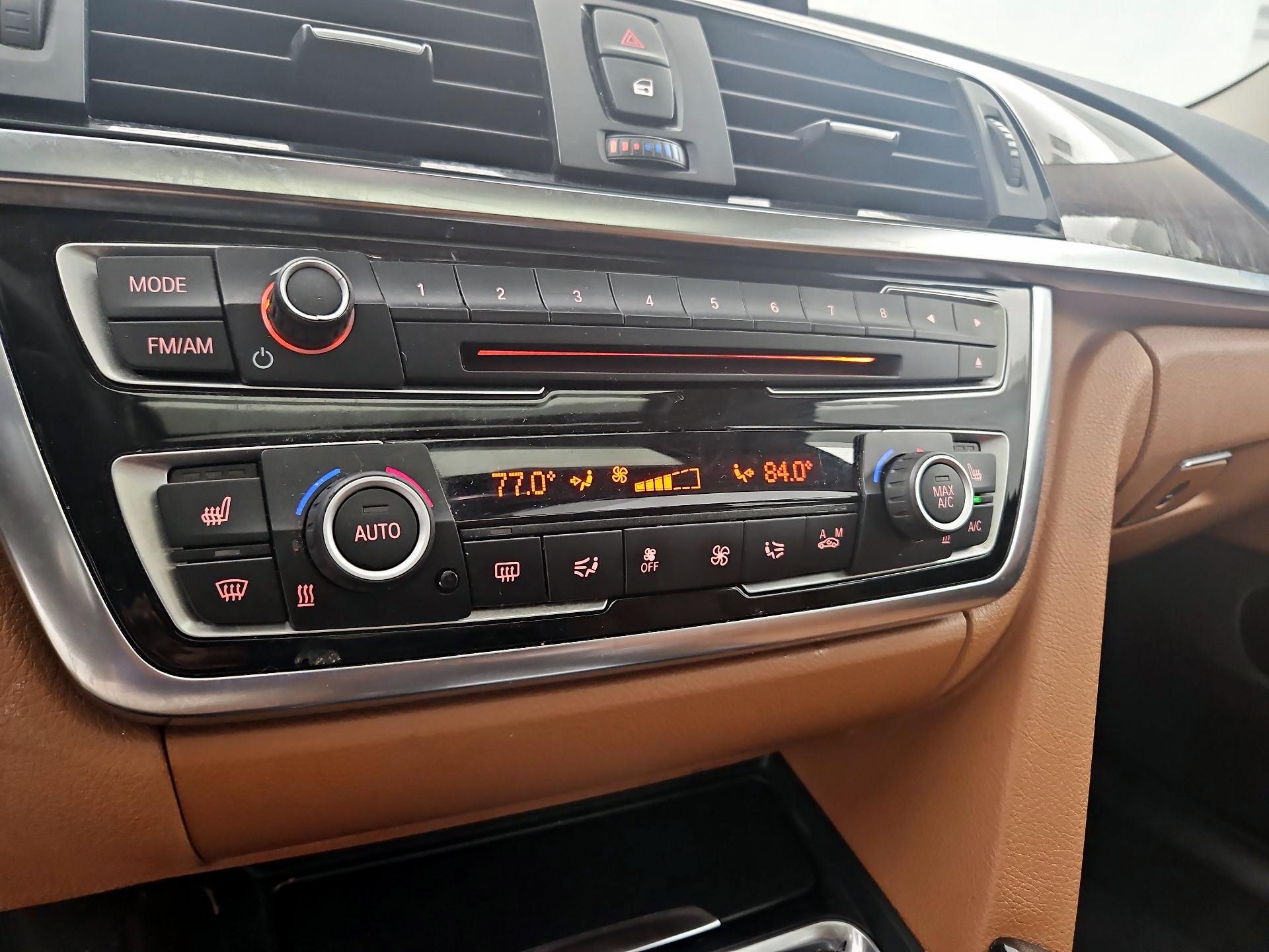 Thumbnail: 2015 BMW 4 Series - 15