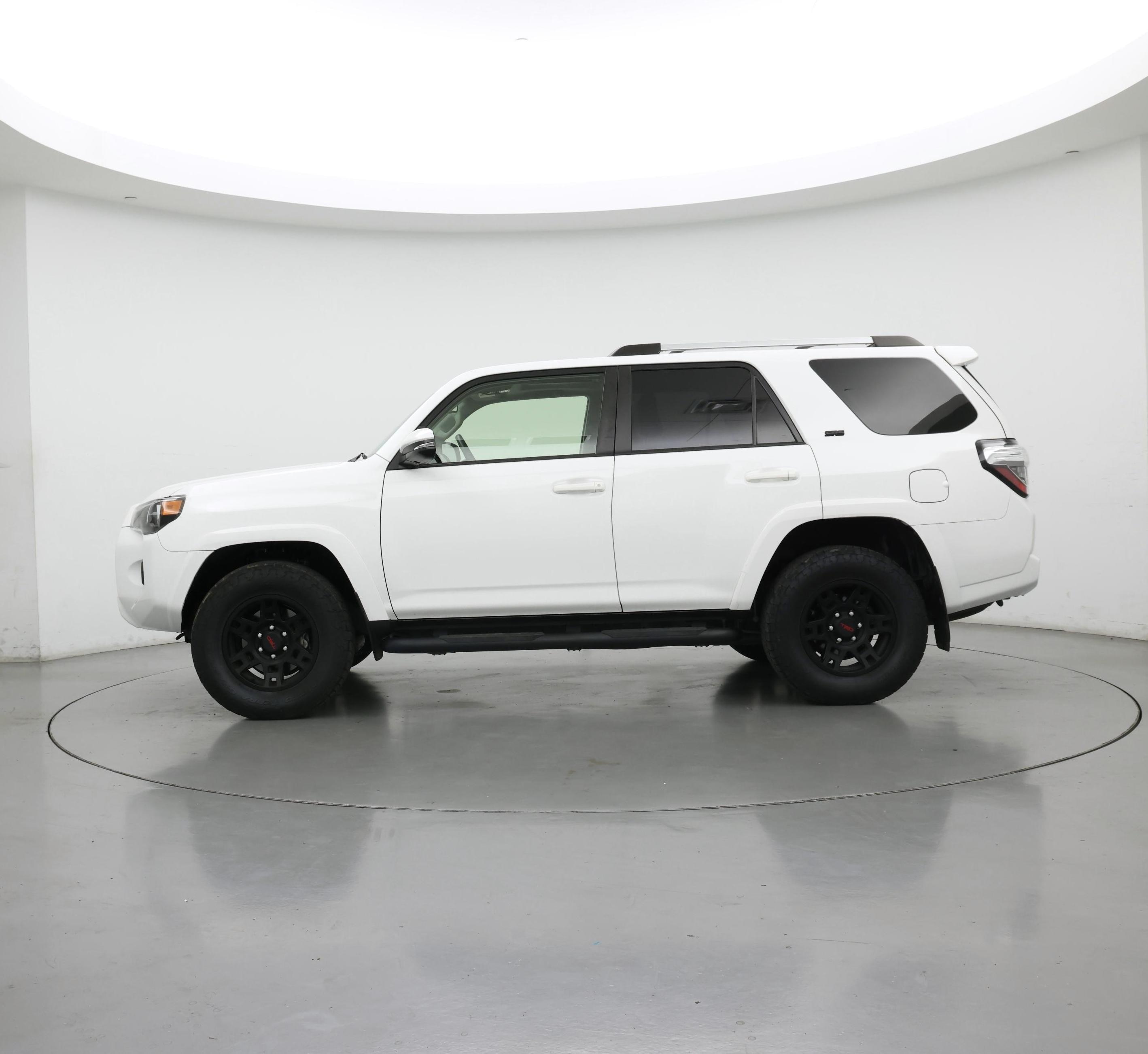 Thumbnail: 2023 Toyota 4Runner - 3