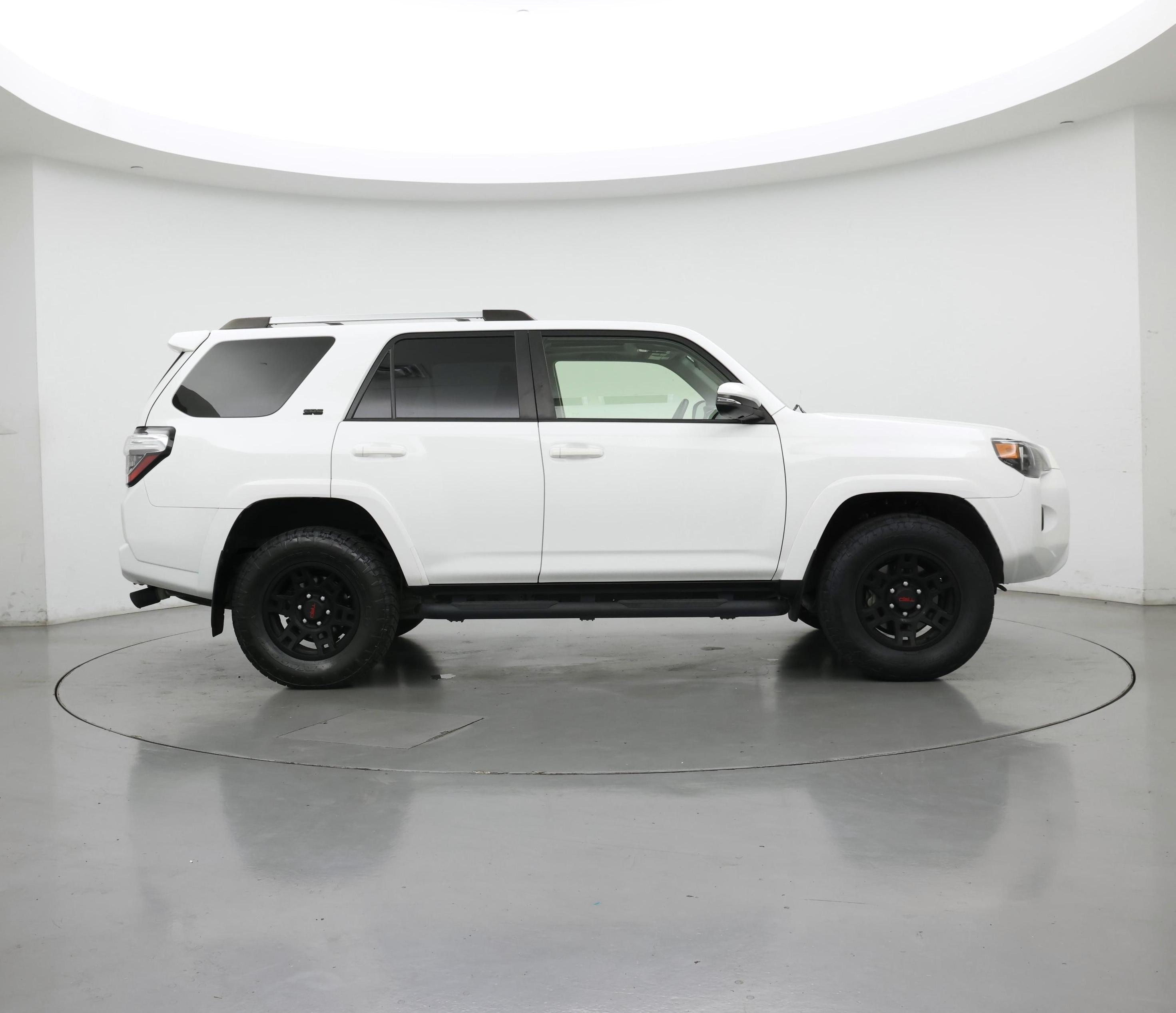 Thumbnail: 2023 Toyota 4Runner - 7