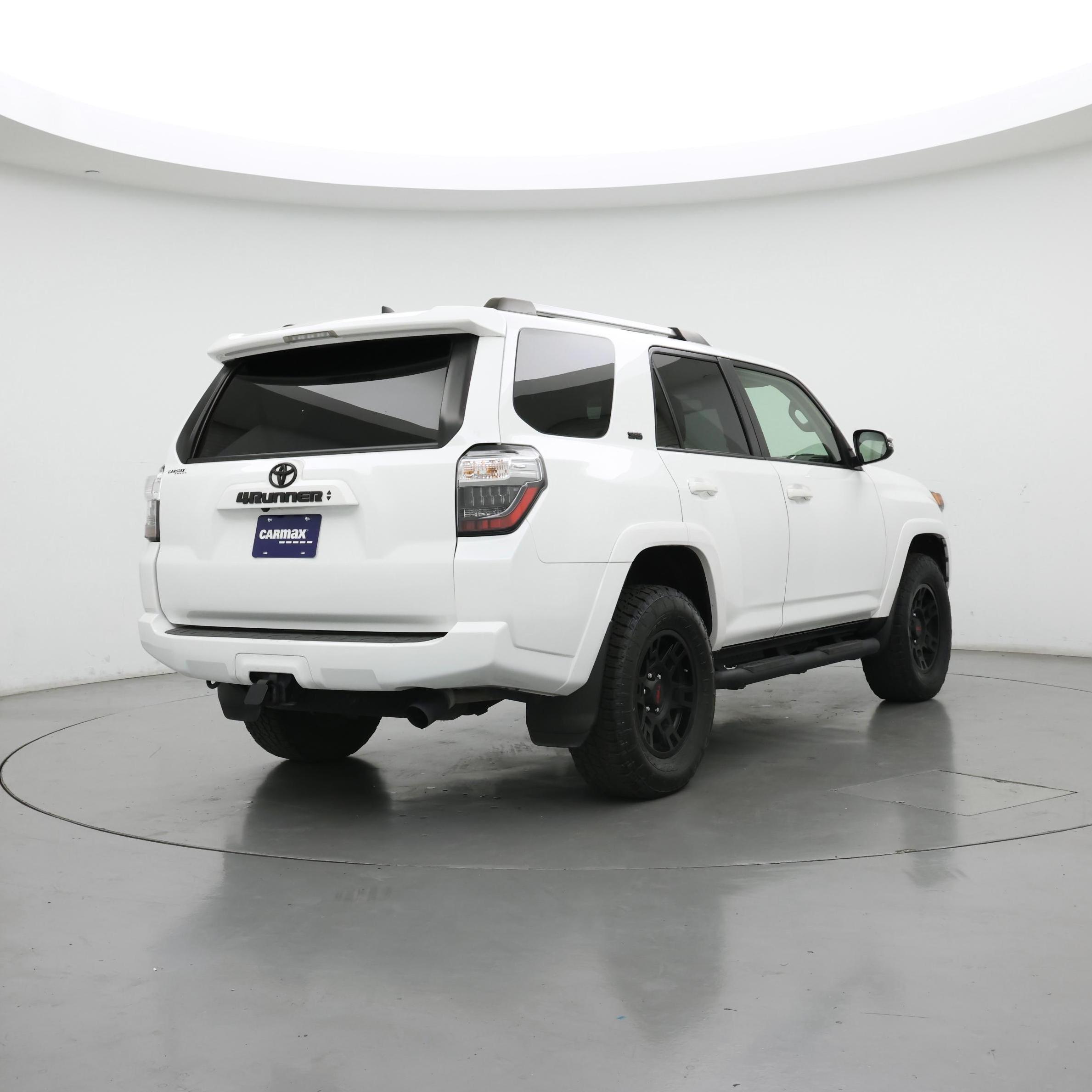 Thumbnail: 2023 Toyota 4Runner - 8