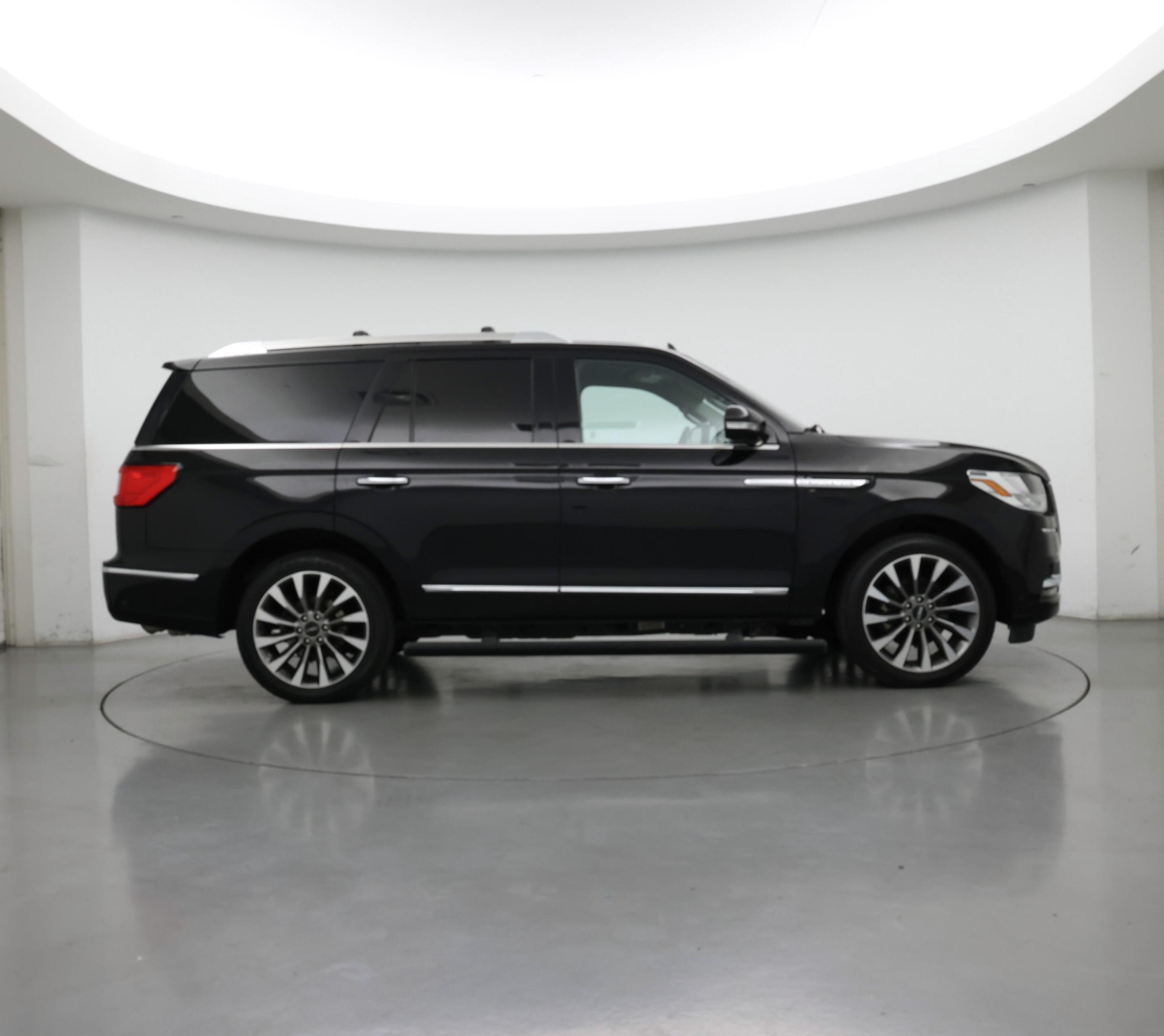 Thumbnail: 2019 Lincoln Navigator - 7