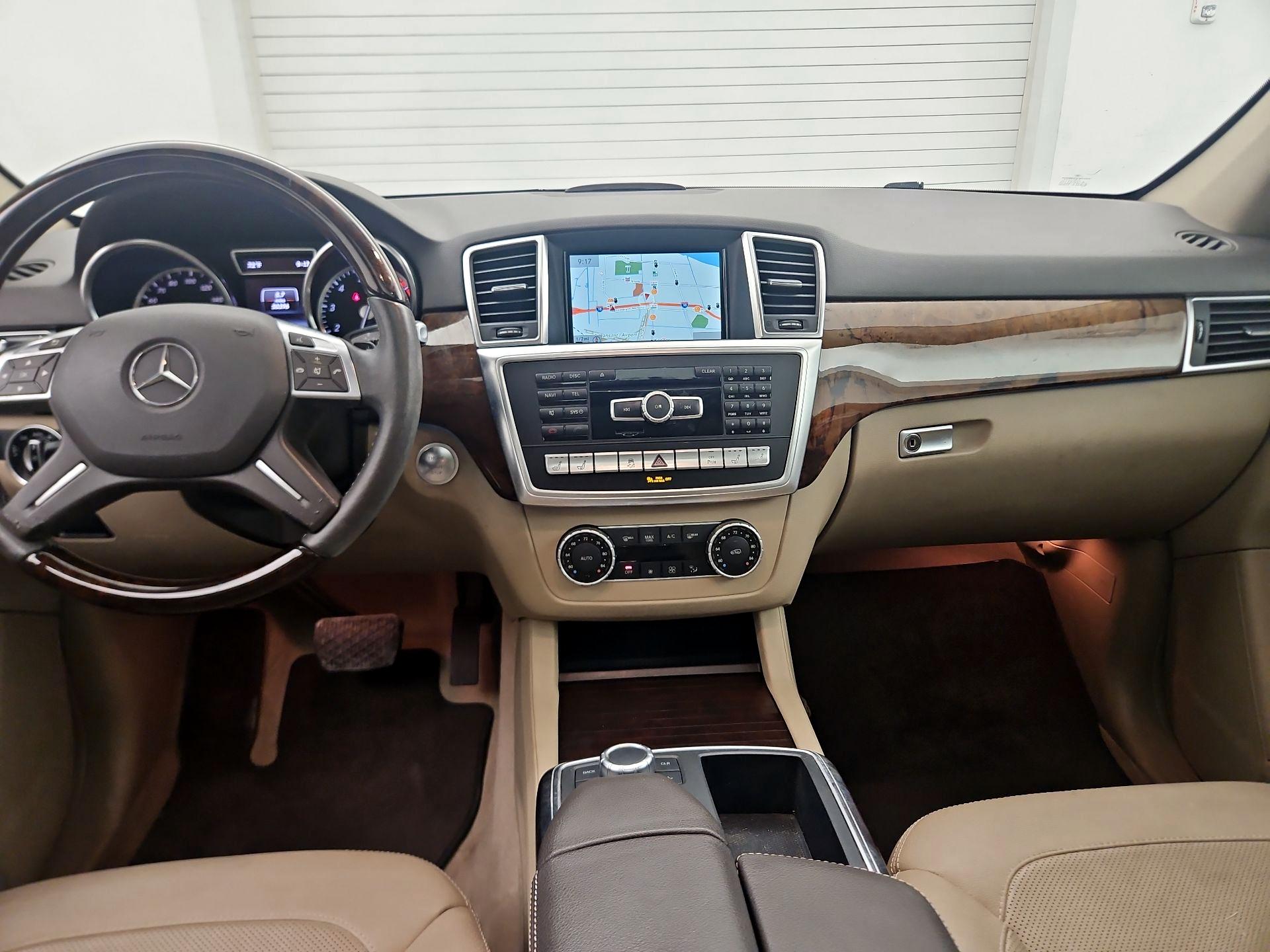 Thumbnail: 2015 Mercedes-Benz M-Class - 9